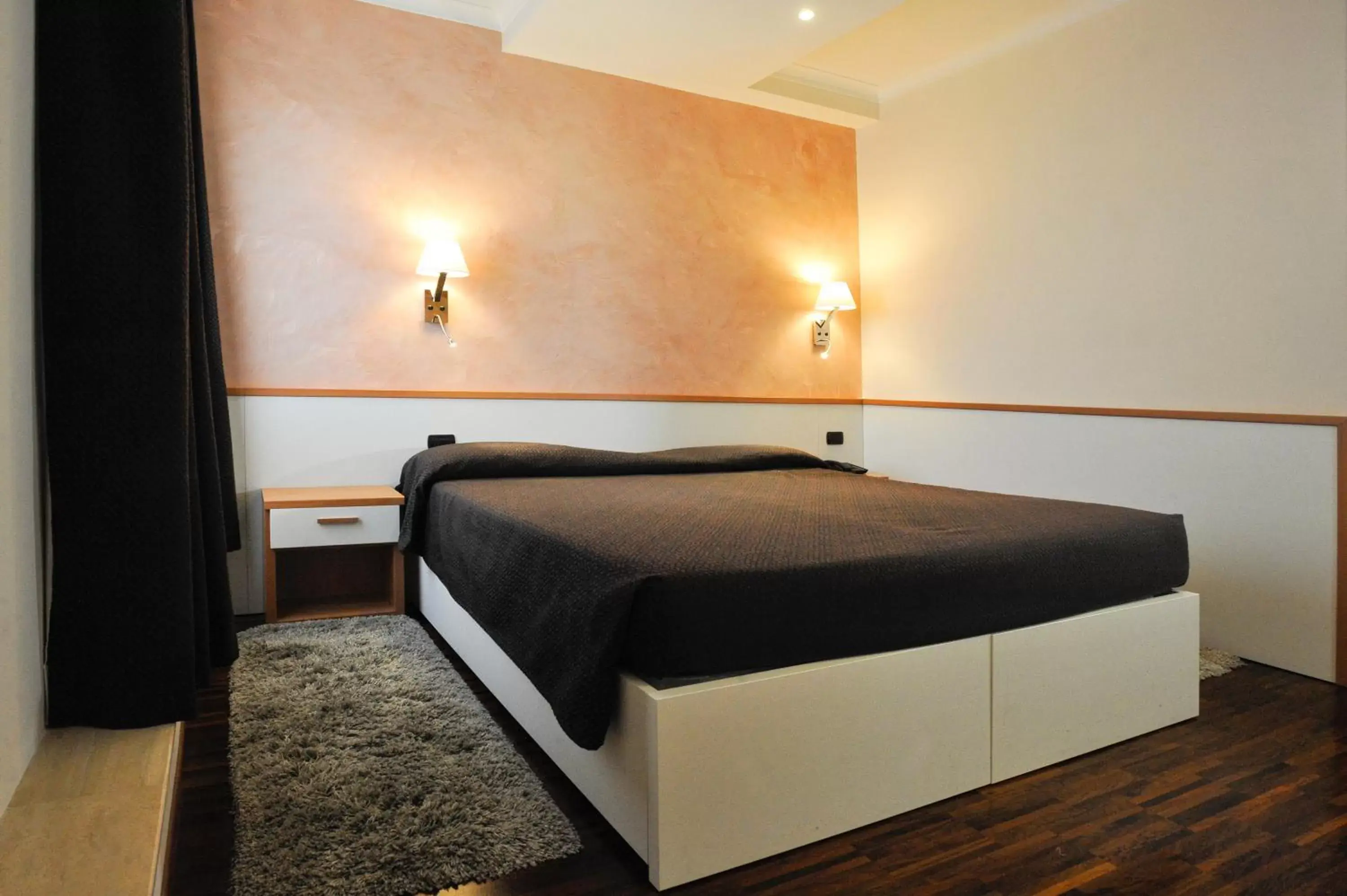 Bedroom, Bed in Hotel Roma Tiburtina Metro