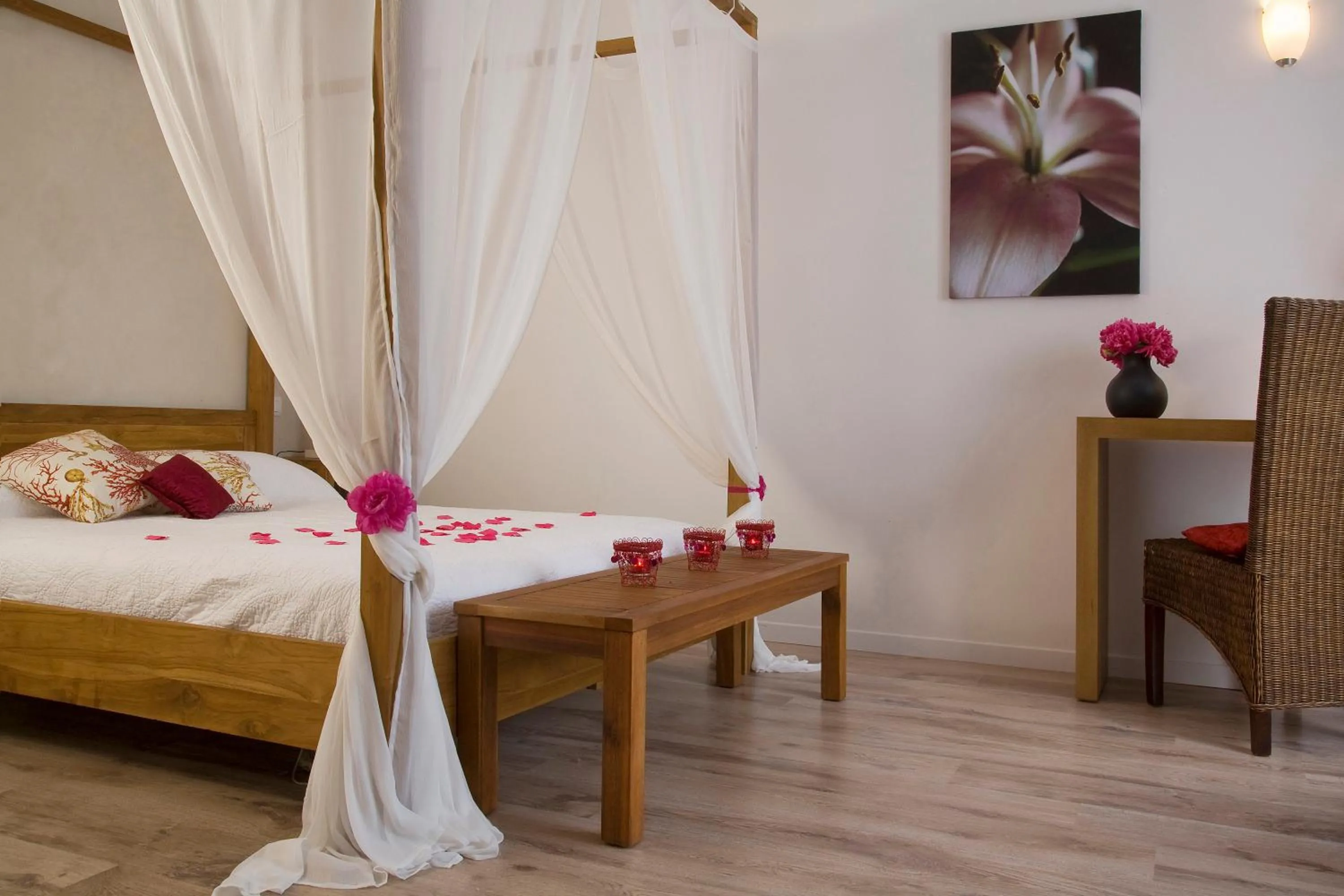 Bedroom, Bed in Golfe Hôtel & Spa Porto-Vecchio