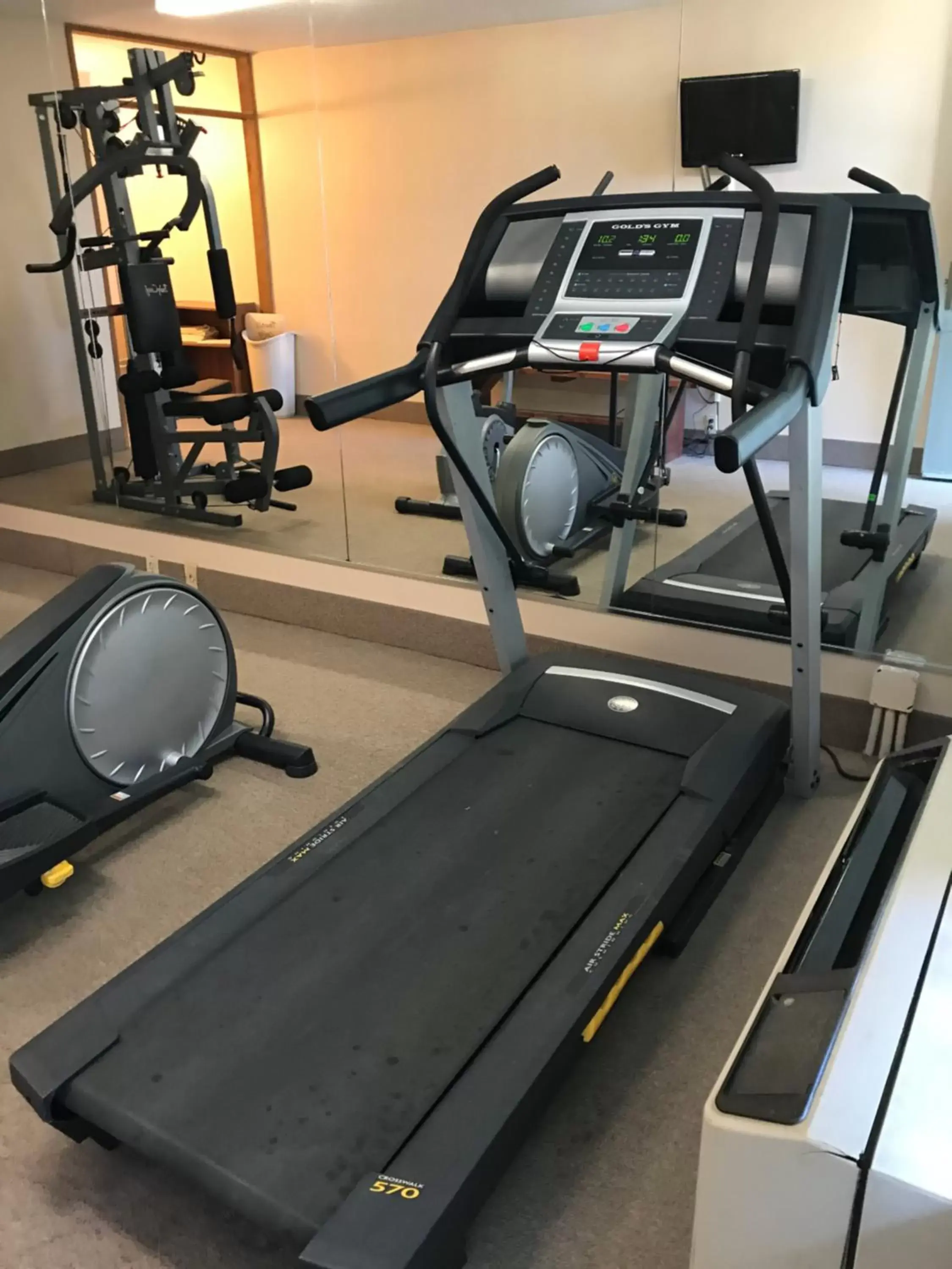 Fitness centre/facilities, Fitness Center/Facilities in Norfolk Country Inn and Suites