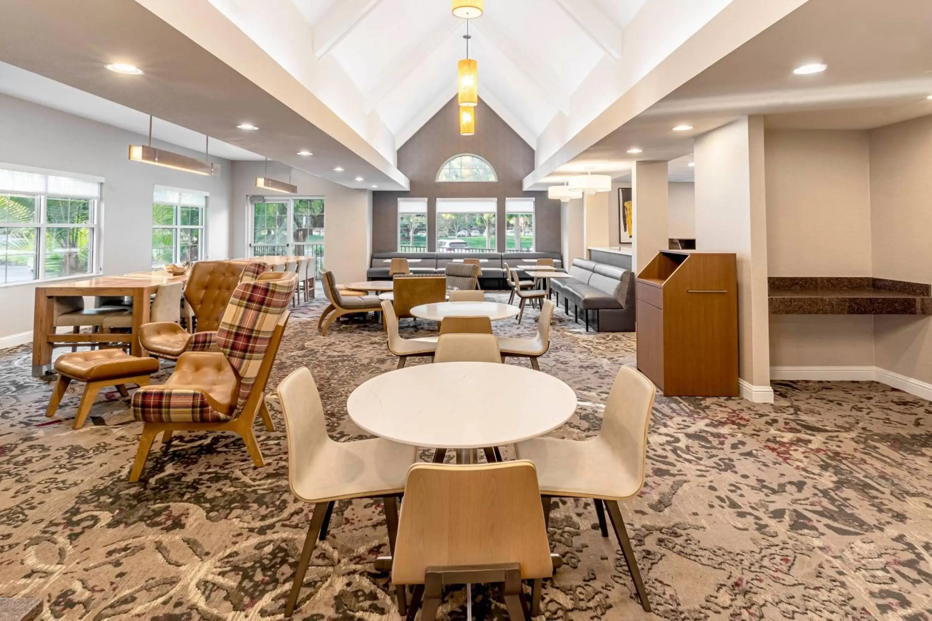 Lobby or reception, Restaurant/Places to Eat in Residence Inn Sacramento Rancho Cordova