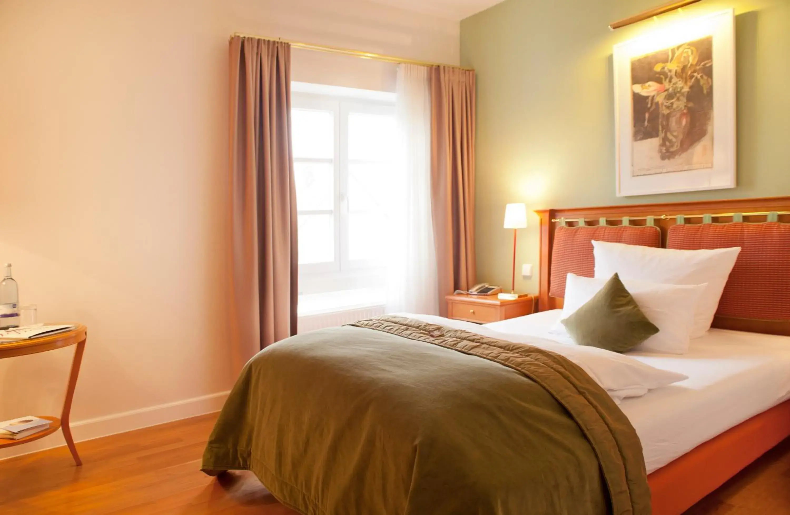 Bedroom, Bed in Romantik Hotel Kleber Post