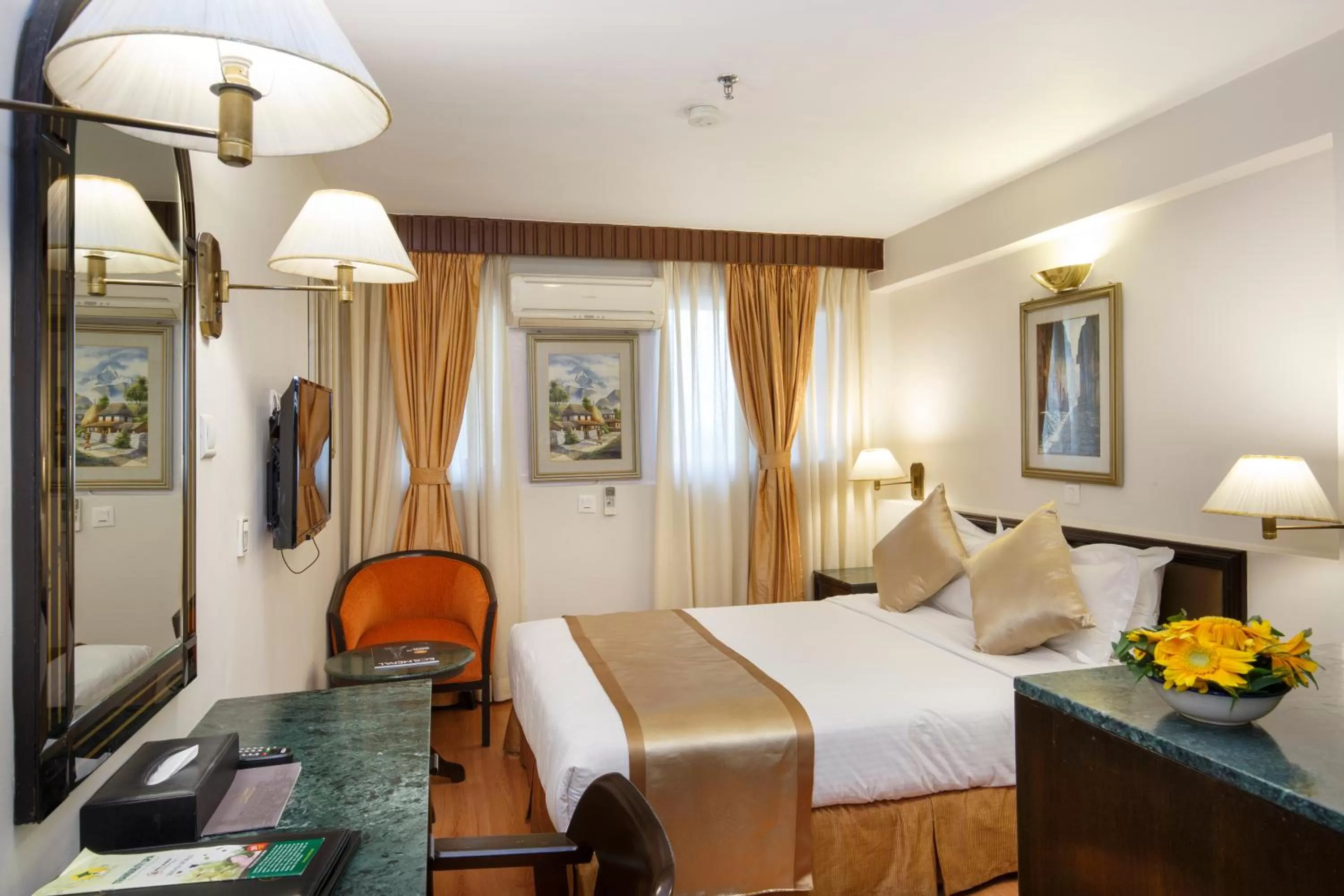 Bed in Hotel Shanker-Palatial Heritage Kathmandu