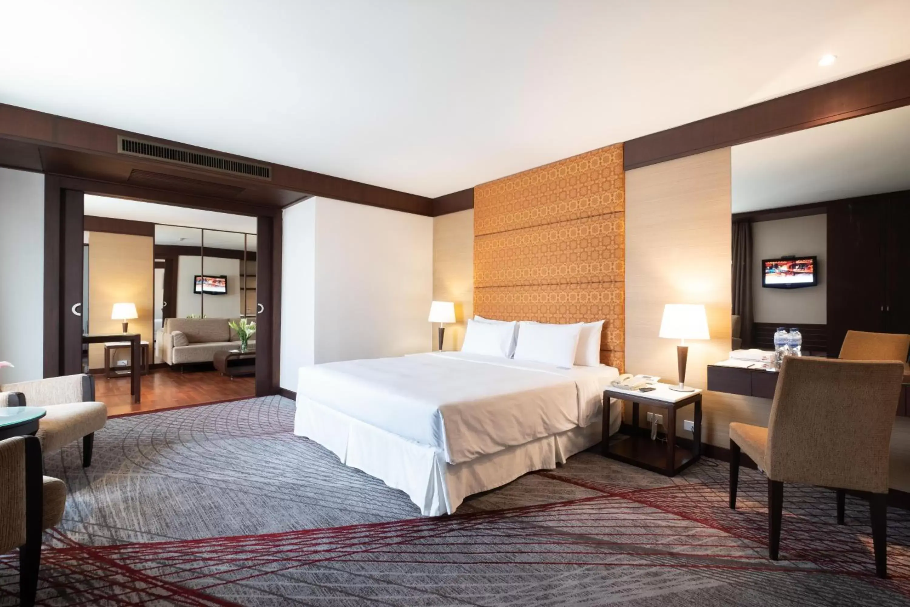 Bedroom, Bed in Zenith Sukhumvit Hotel - SHA Extra Plus