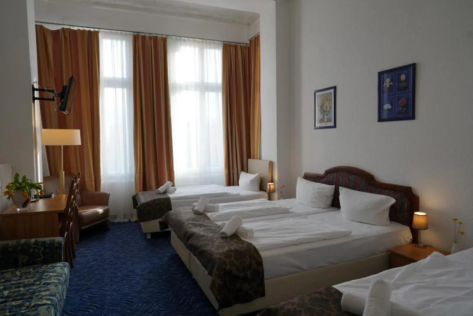 Photo of the whole room, Bed in City Pension Berlin