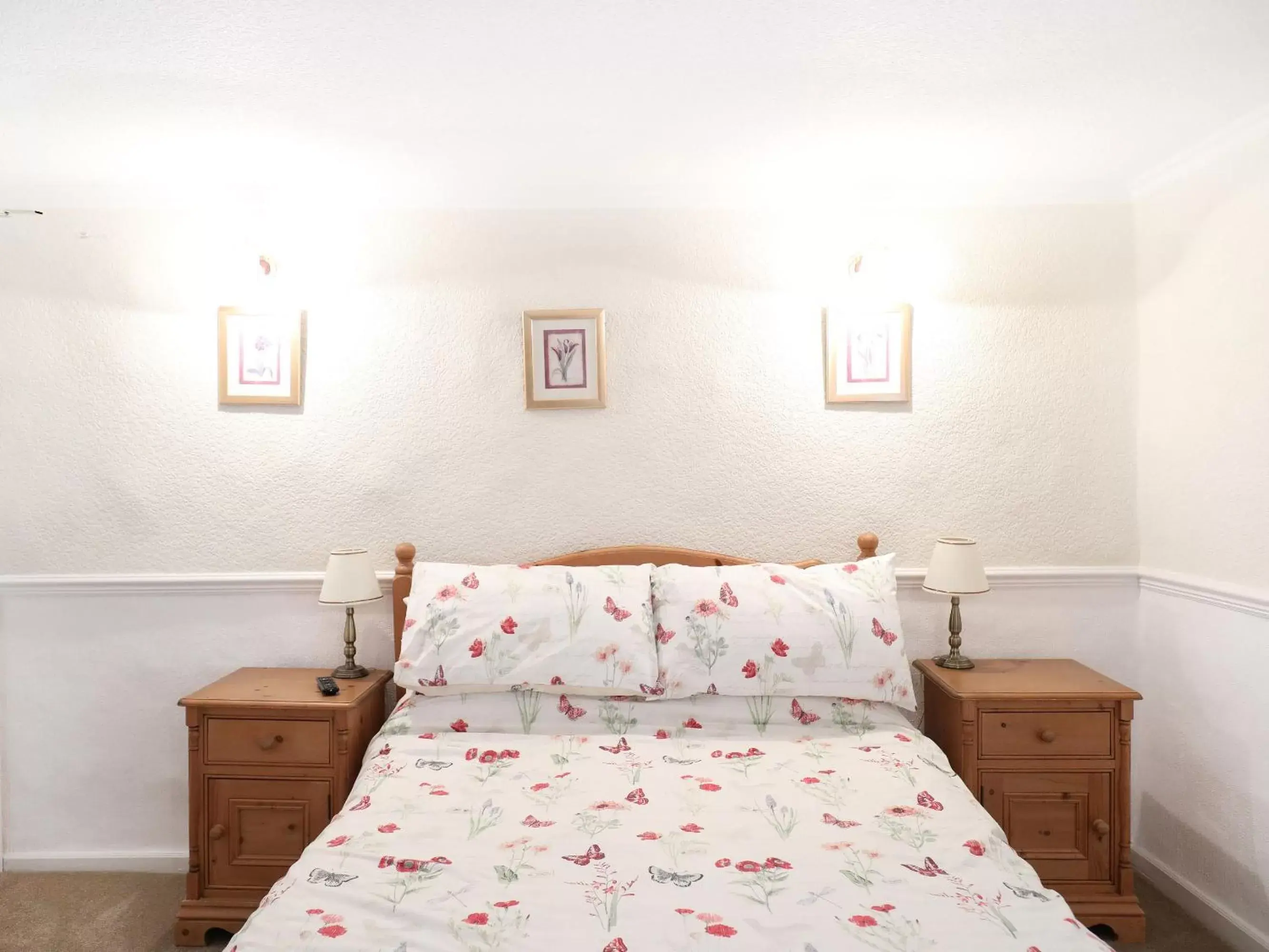 Bedroom, Bed in The Willow Bed and Breakfast Bedroom, Bed in The Willow Bed and Breakfast