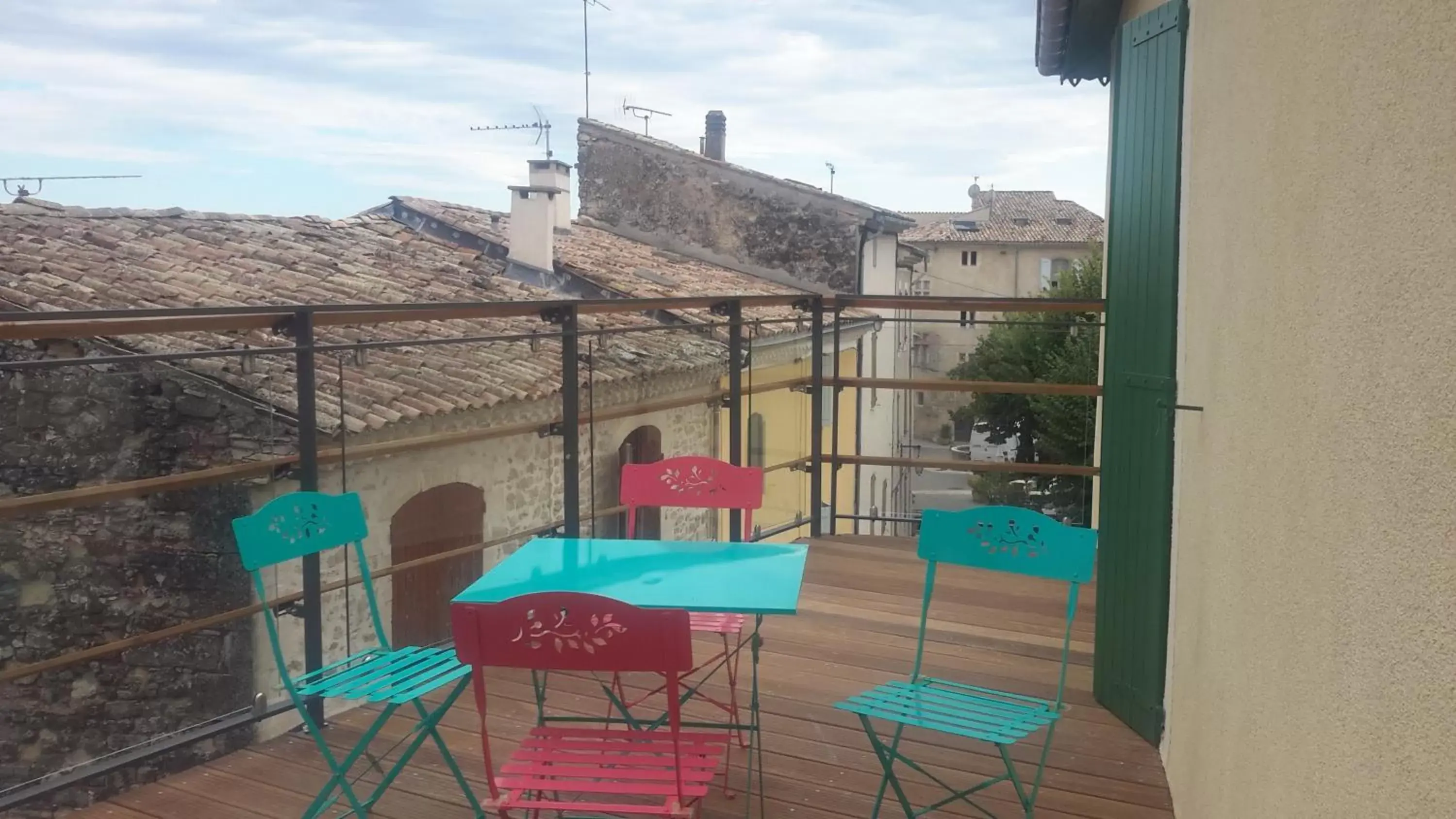 Balcony/Terrace, Pool View in Hotel Galilee