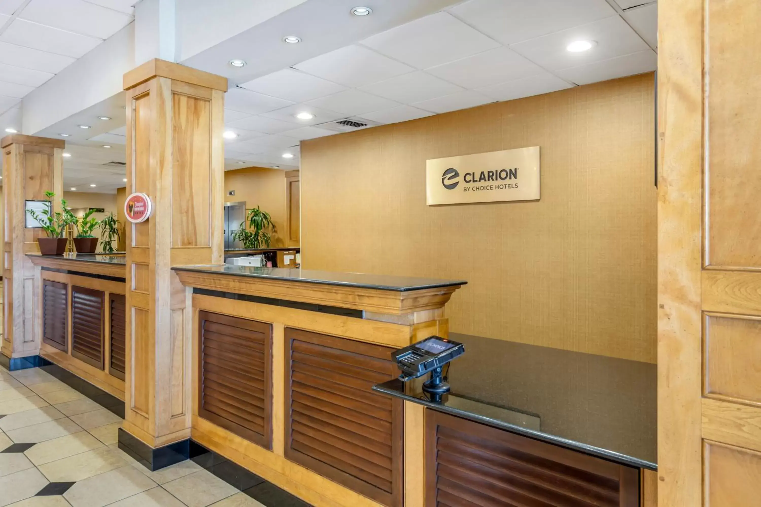 Lobby or reception, Lobby/Reception in Clarion Hotel Anaheim Resort