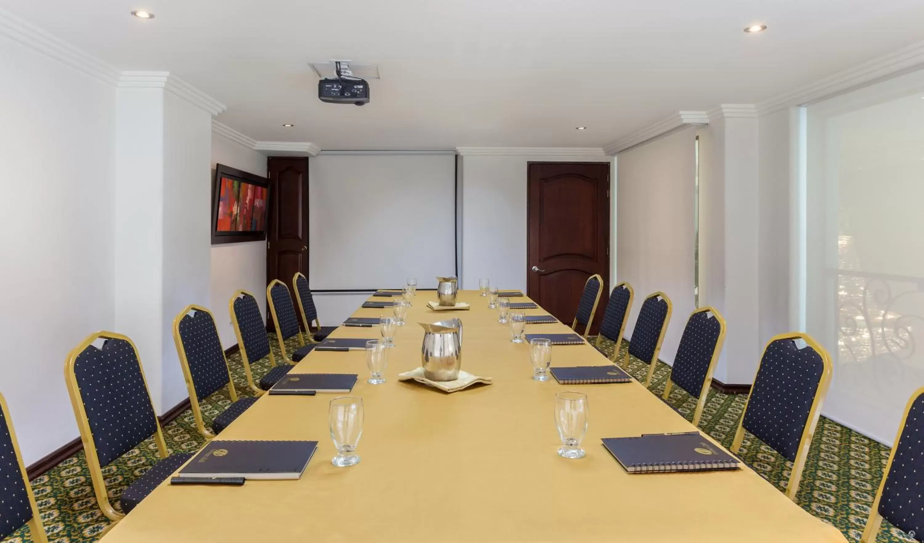 Meeting/conference room in Hotel Embassy Park