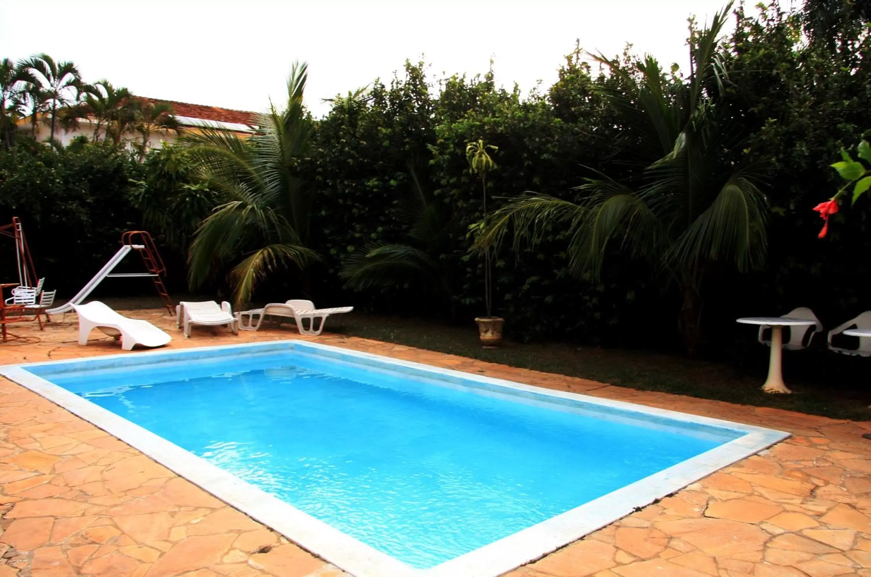 Swimming Pool in Cazuza Palace Hotel