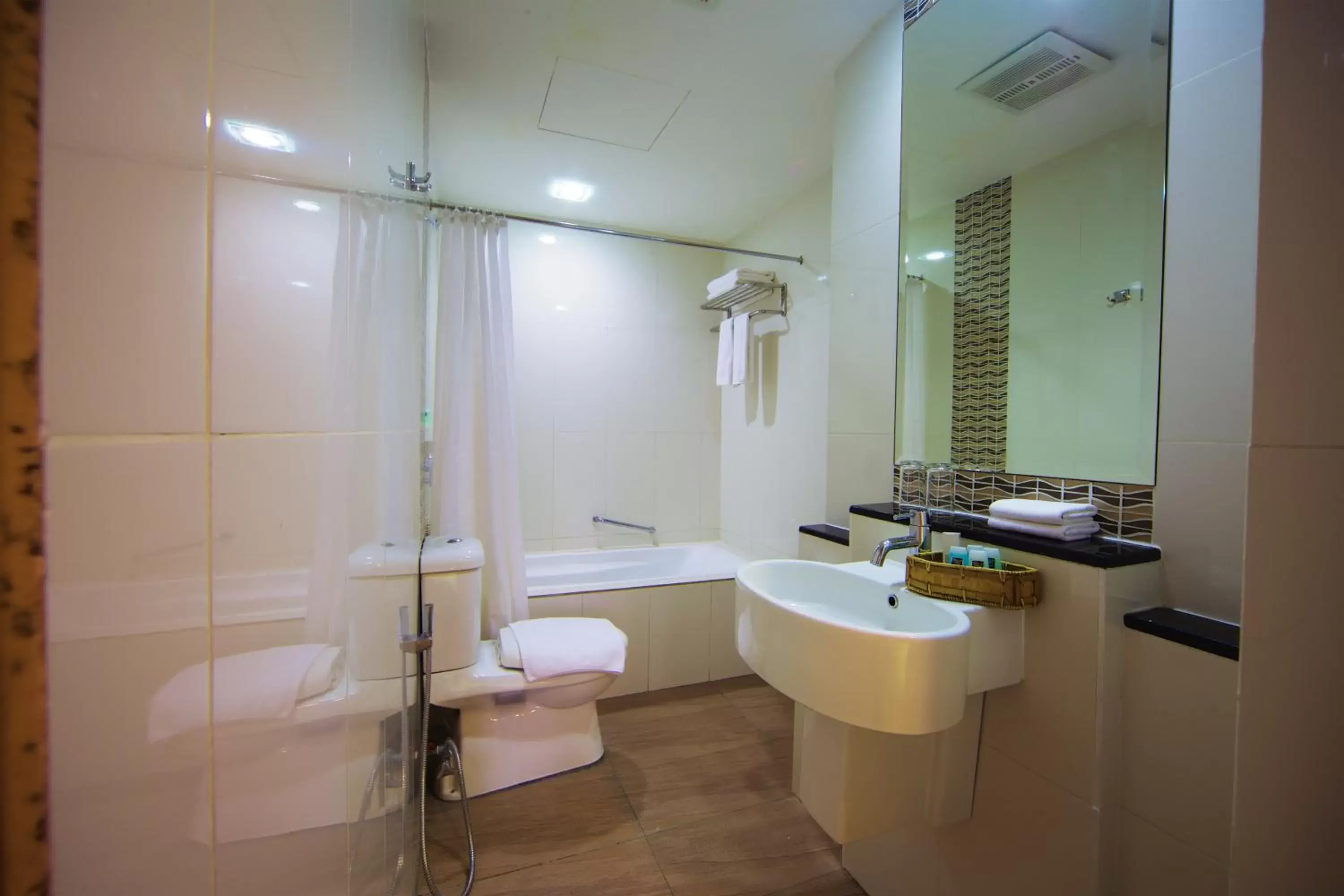 Bathroom in Kinabalu Daya Hotel