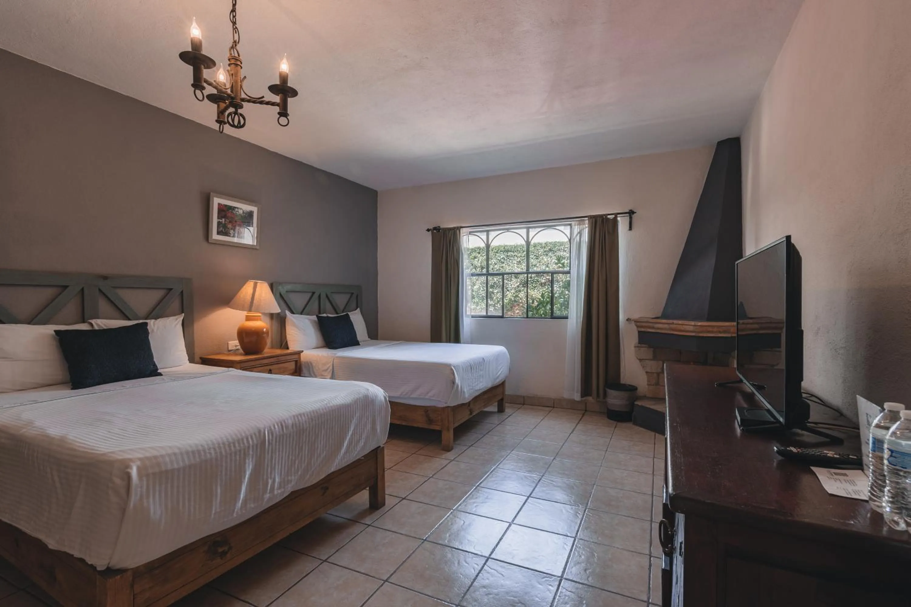 Photo of the whole room in Hotel Casa Santamaría