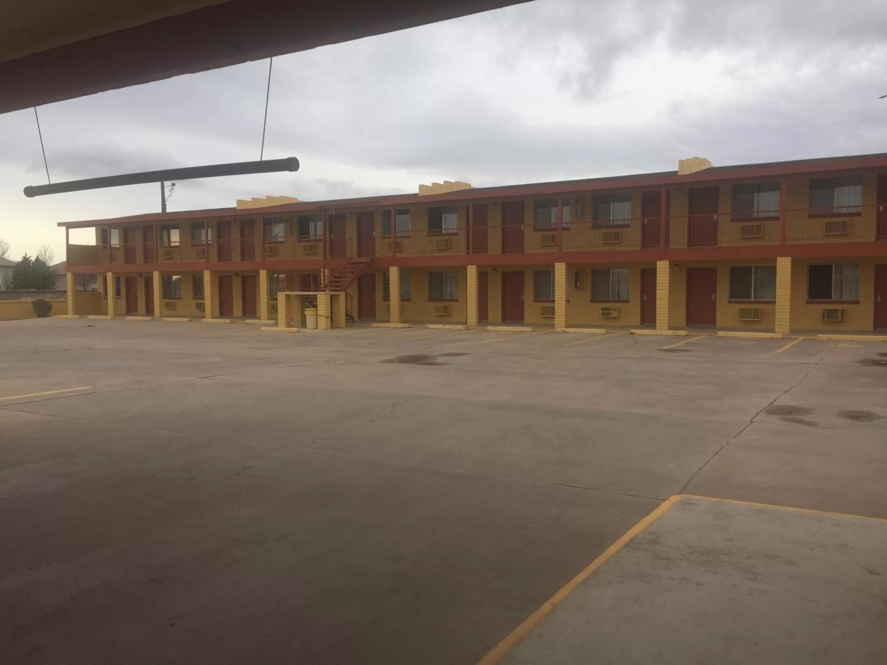 Property building in Econo Lodge I-40 Exit 286-Holbrook Holbrook