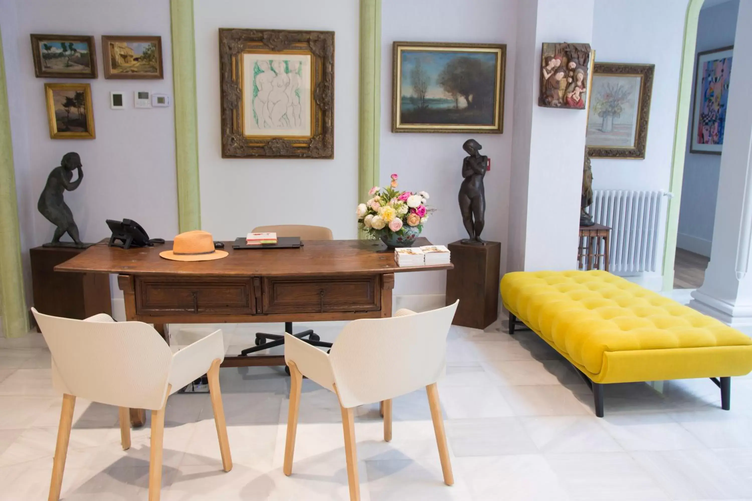 Lobby or reception, Dining Area in Hotel Oleum