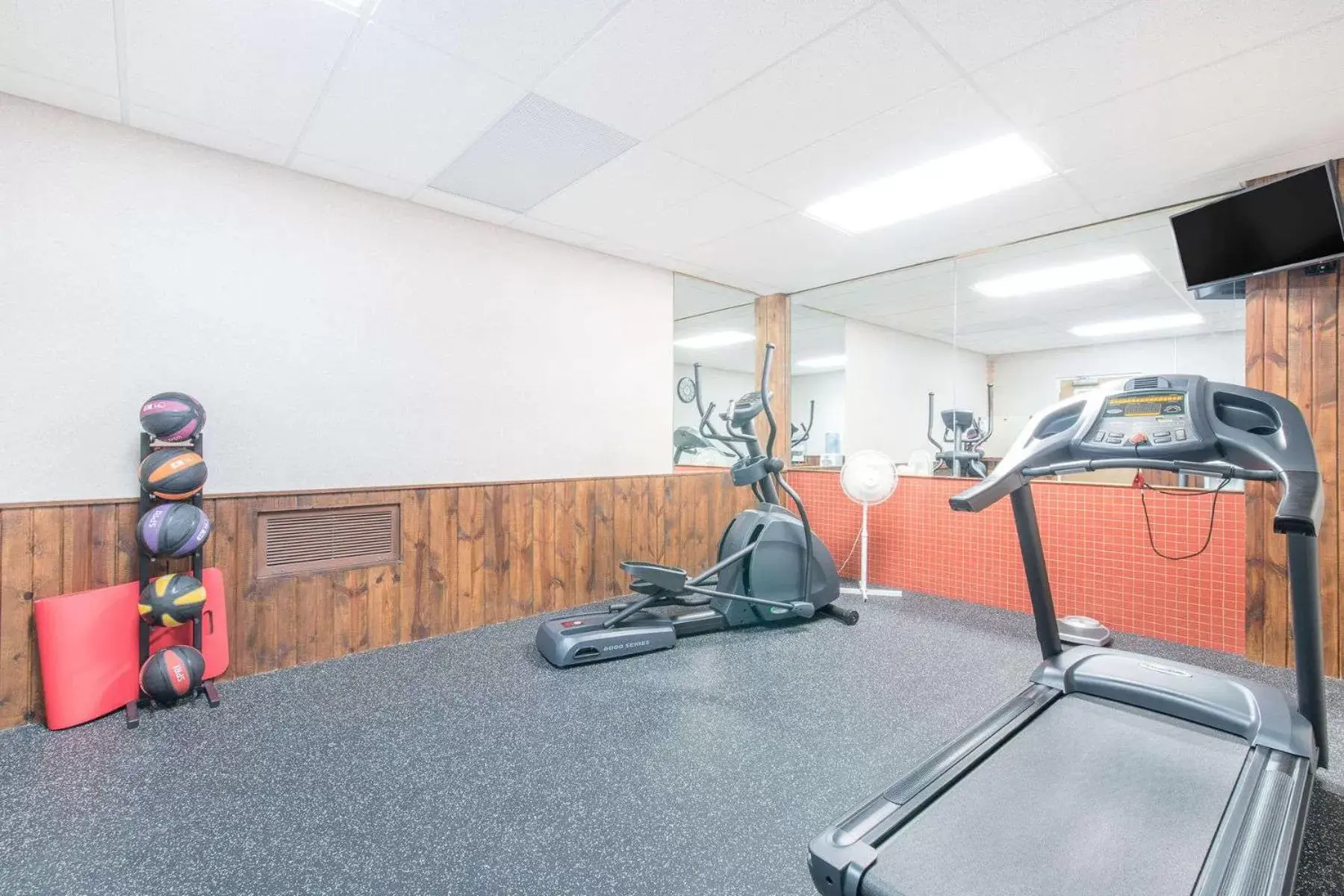 Fitness centre/facilities, Fitness Center/Facilities in Days Inn by Wyndham West Rapid City