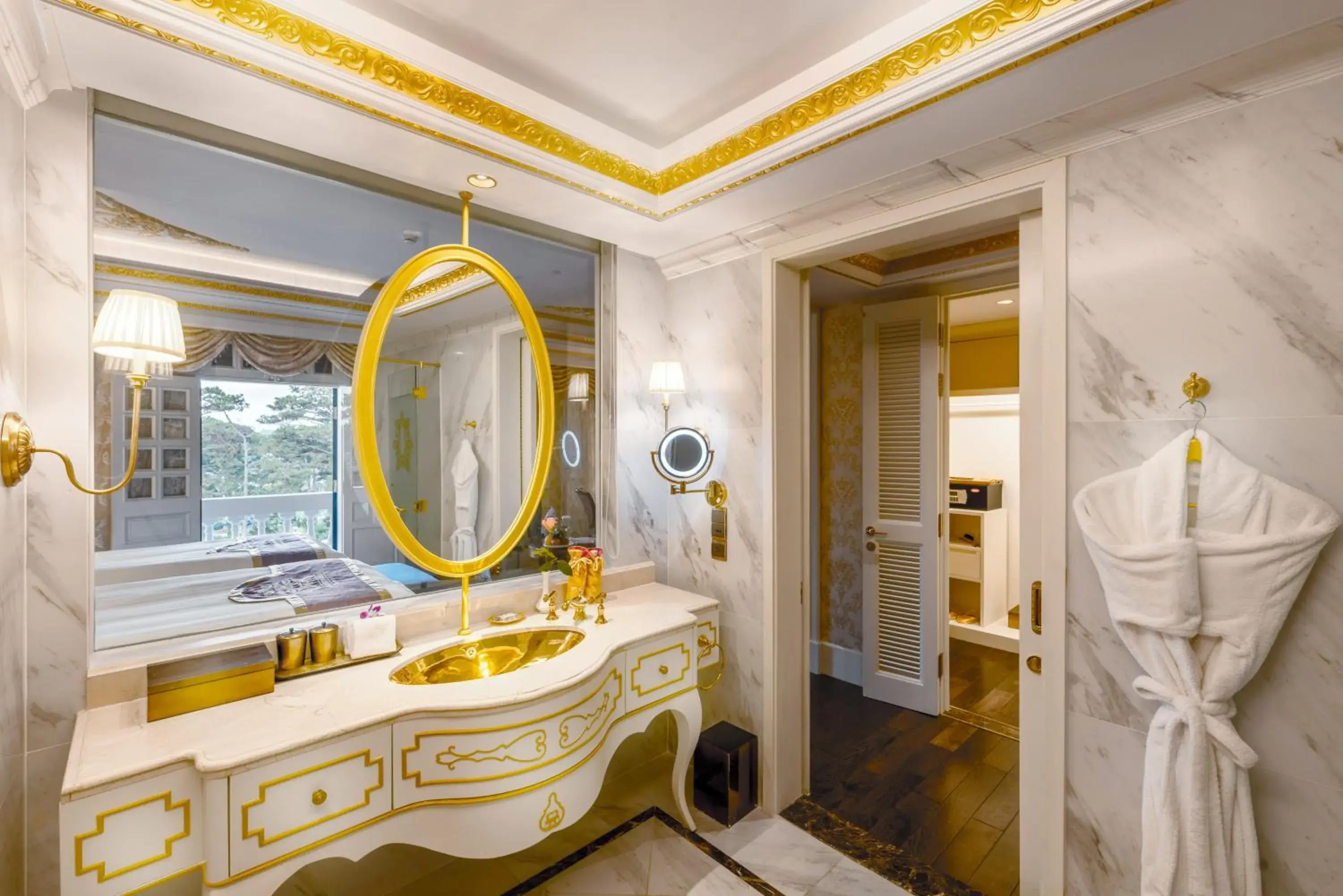 Bathroom in Dalat Palace Heritage Hotel