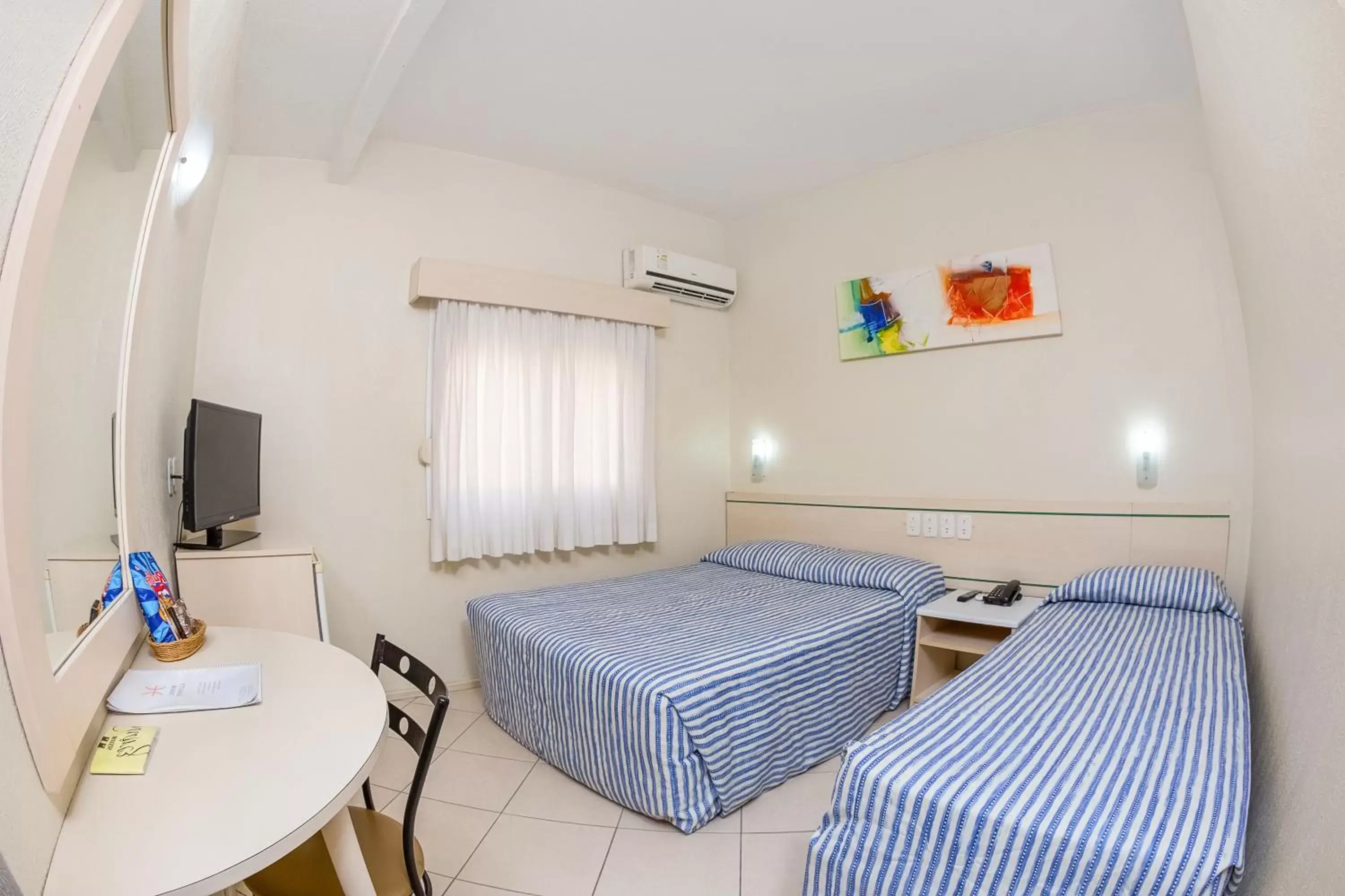 Bed in Hotel Express Canoas Bed in Hotel Express Canoas