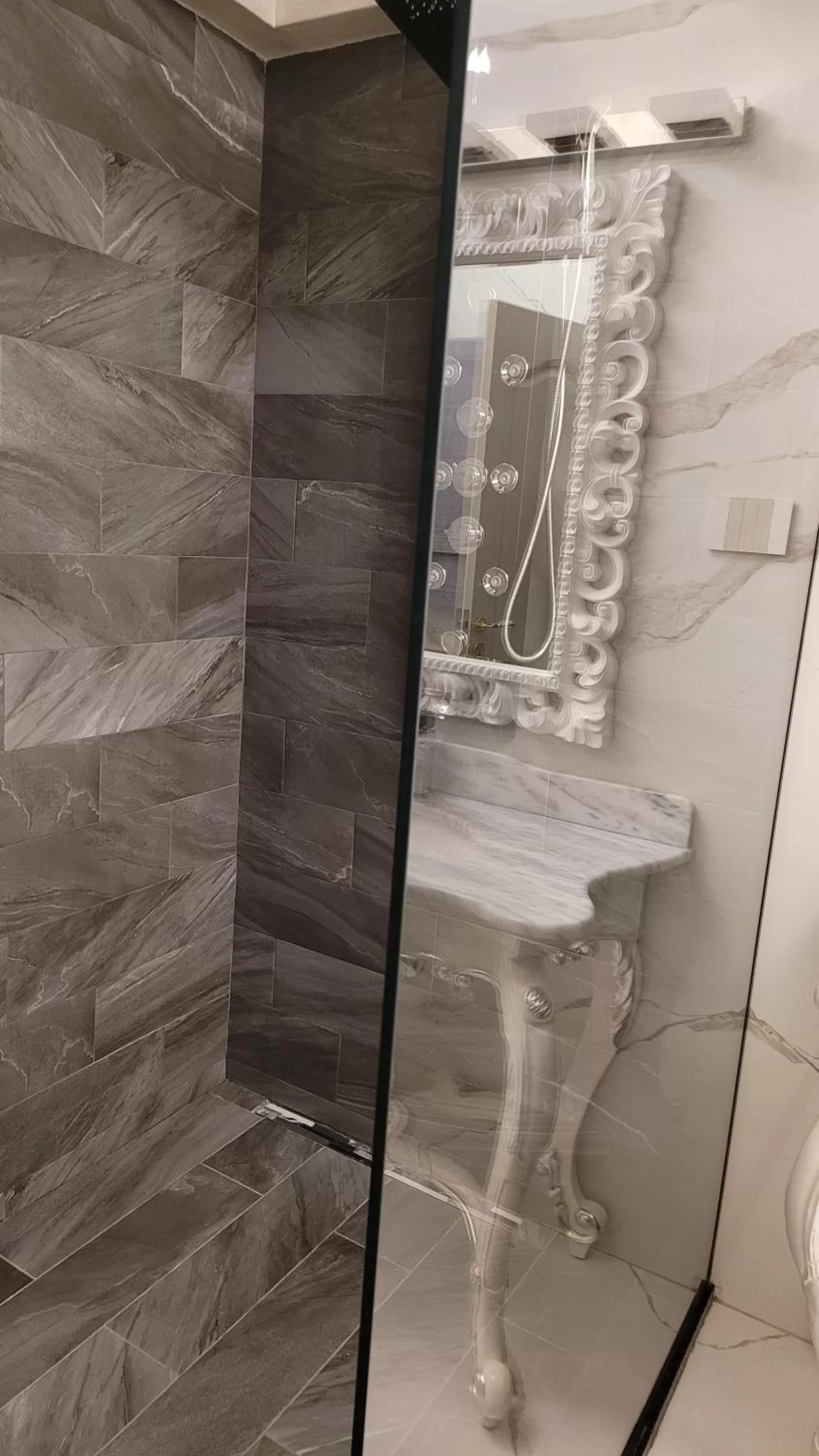 Bathroom in Terrace Suites Iasi