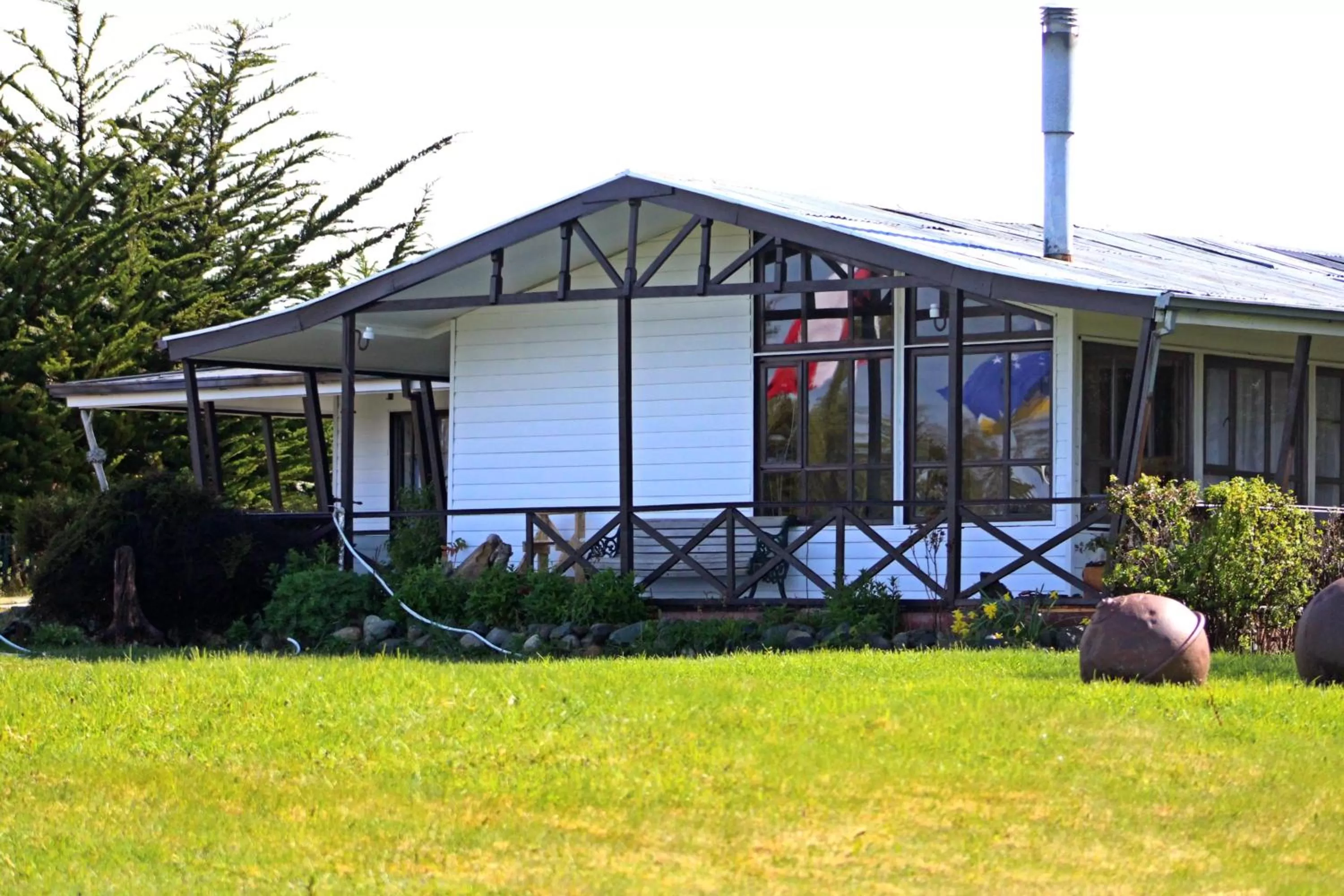 Facade/entrance, Property Building in Hospedaje Isla Magdalena