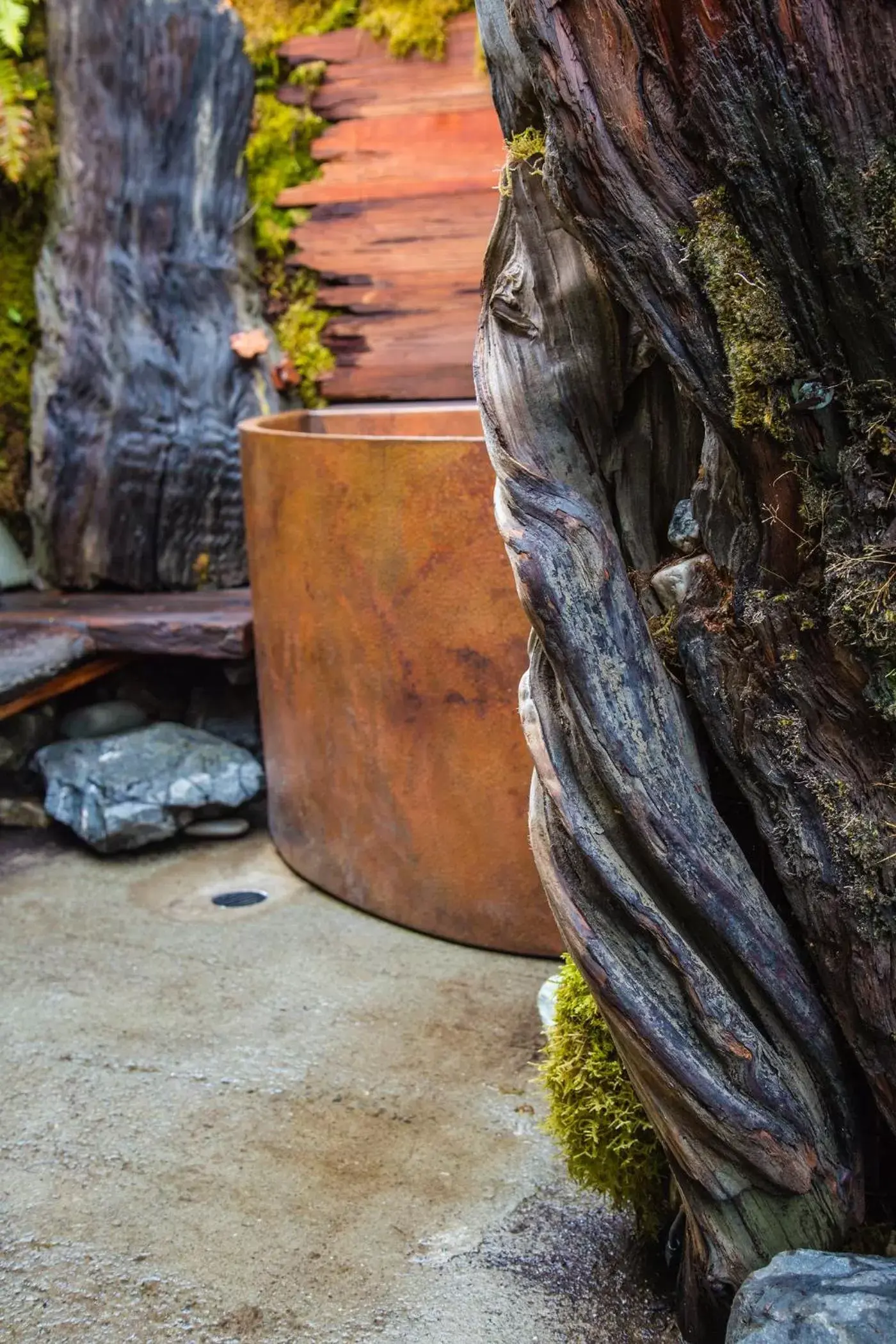 Hot Tub in The Front Porch Hidden Oasis