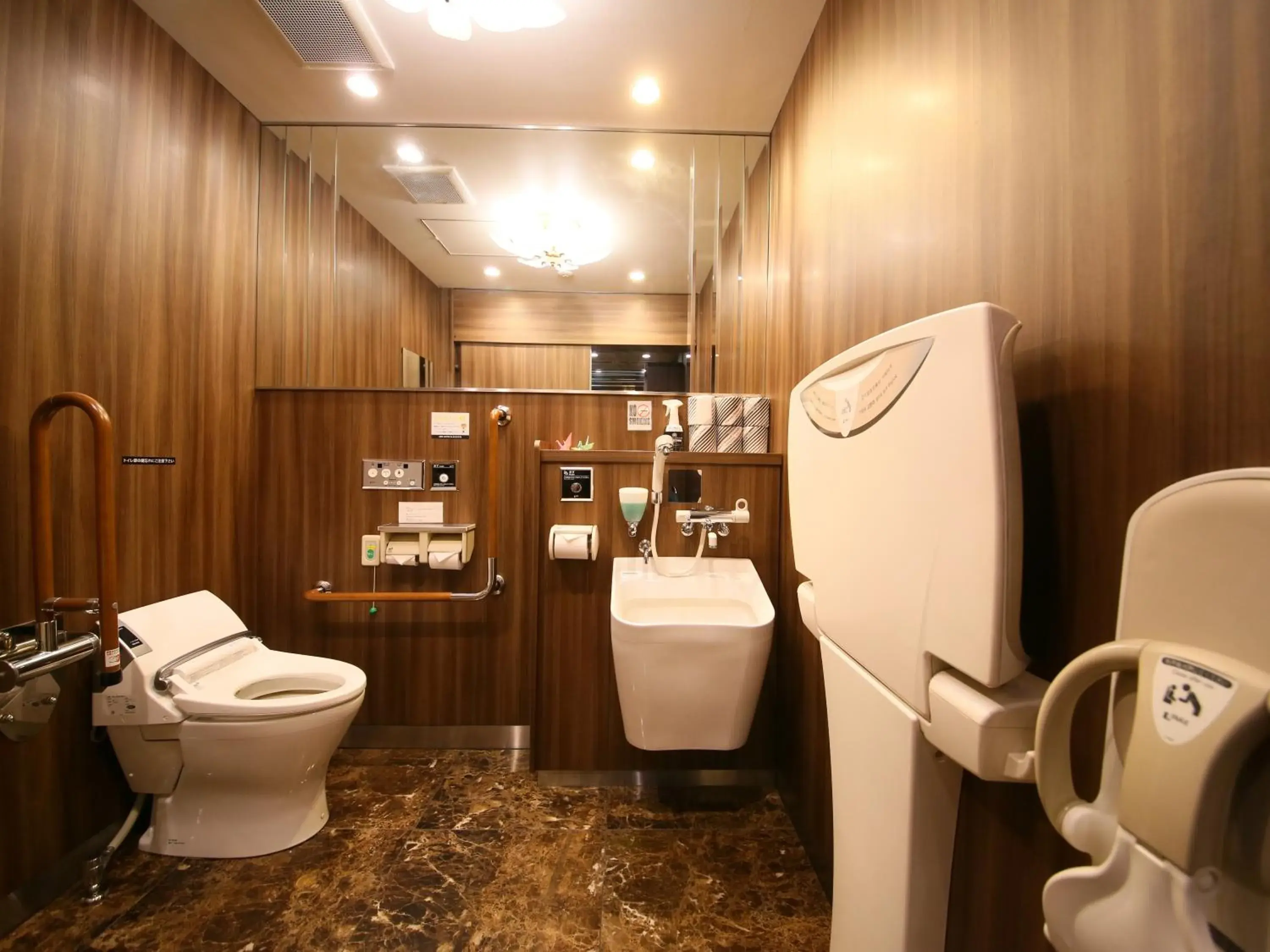 Area and facilities, Bathroom in APA Hotel Shimbashi Onarimon