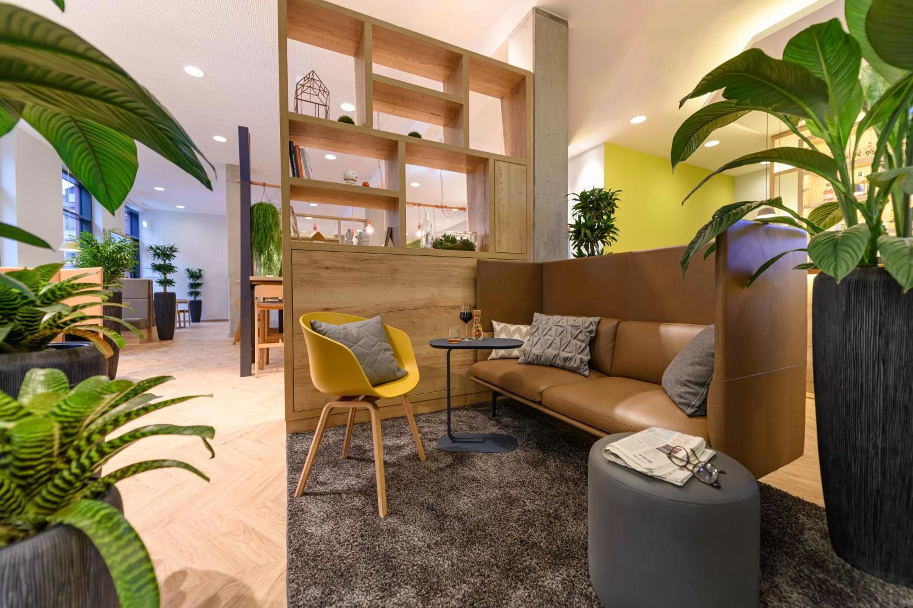 Lounge or bar in Ibis Styles Aschaffenburg