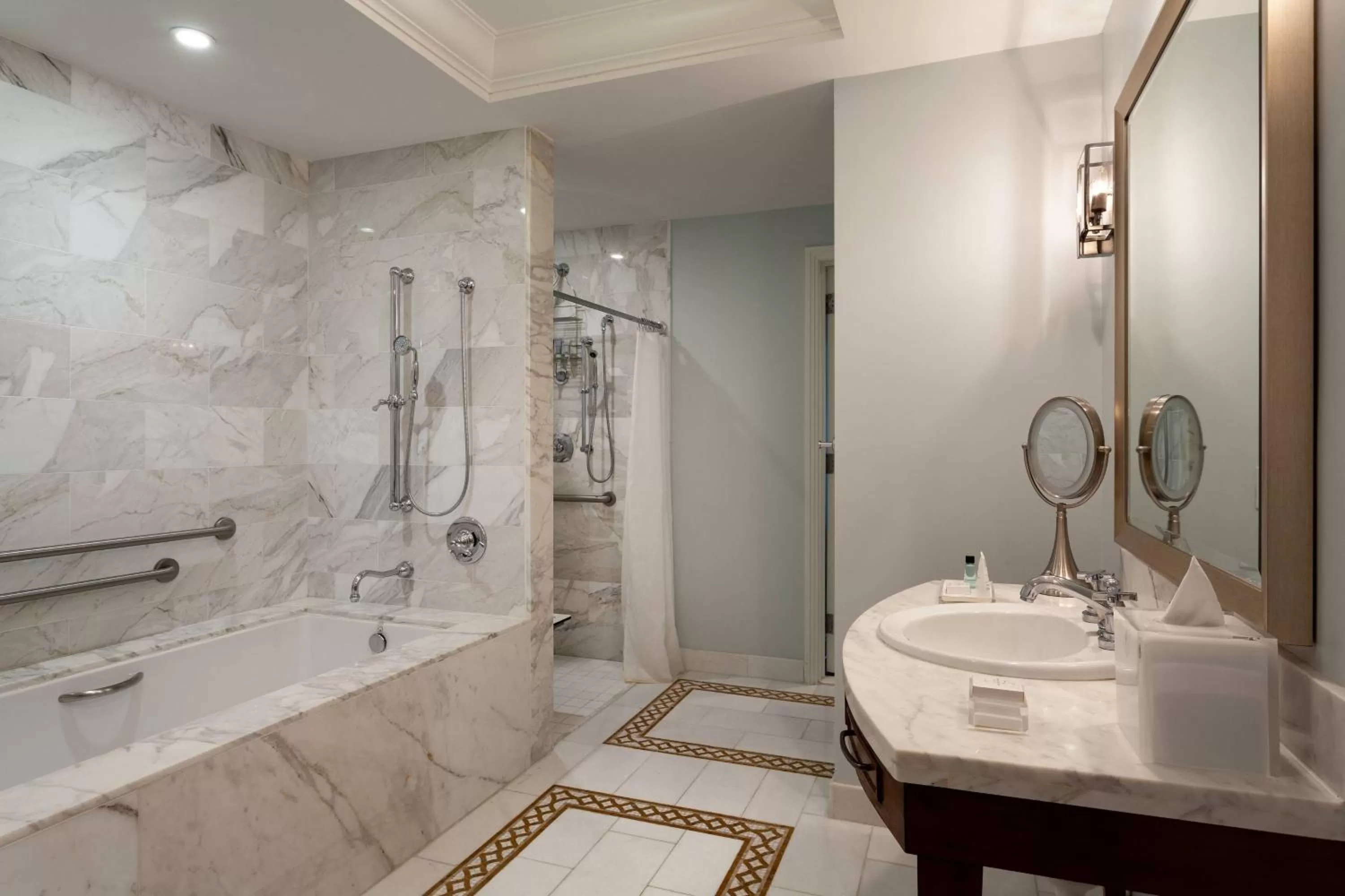Bathroom in JW Marriott Miami Turnberry Resort & Spa