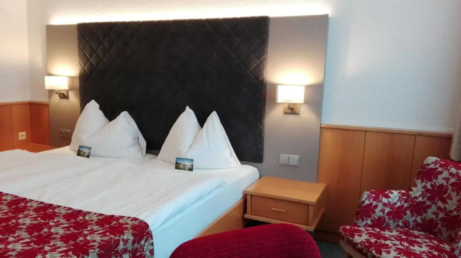 Photo of the whole room, Bed in Stadtoase Kolping Hotel