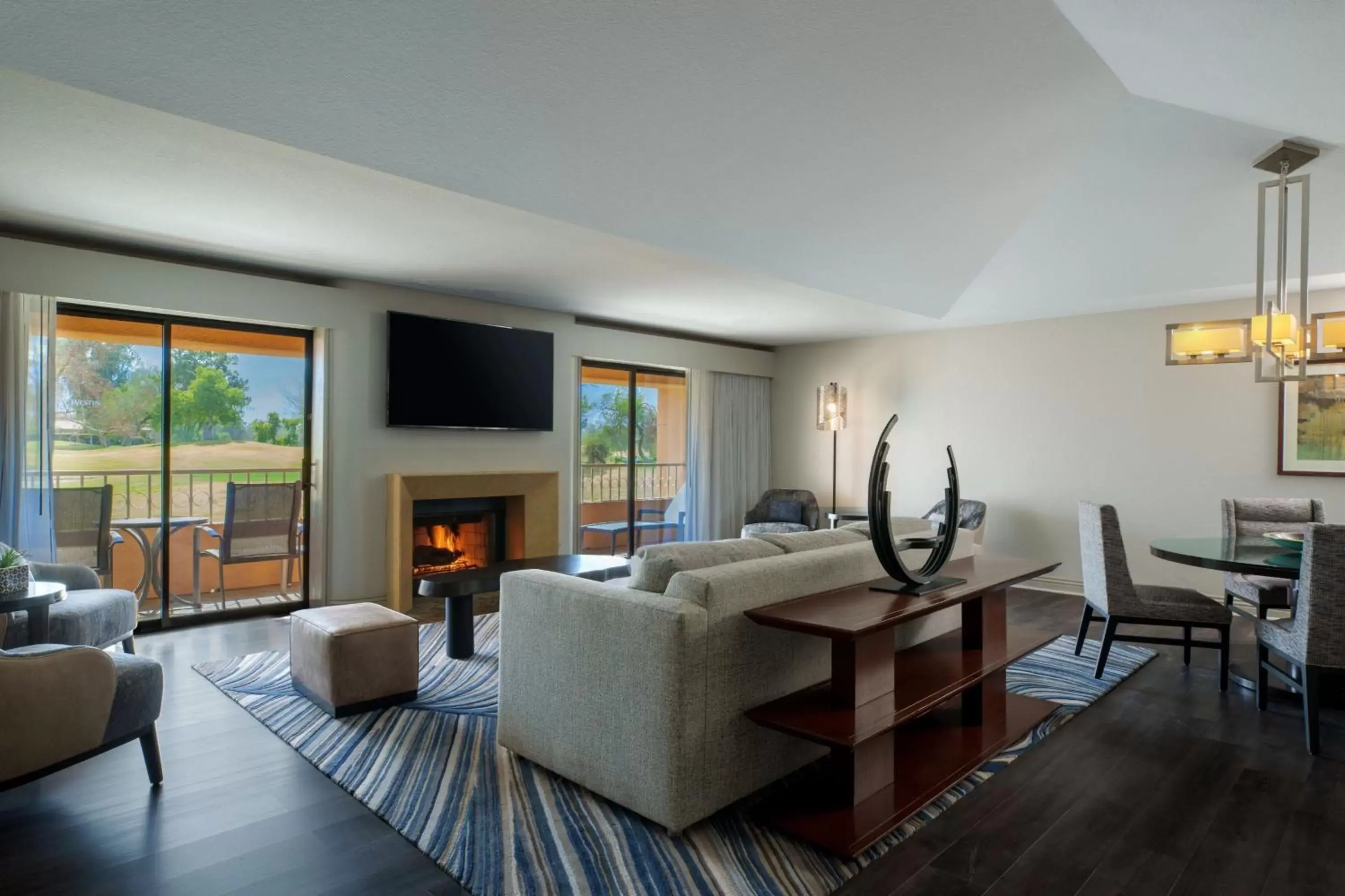 Living room, Seating Area in The Westin Rancho Mirage Golf Resort & Spa