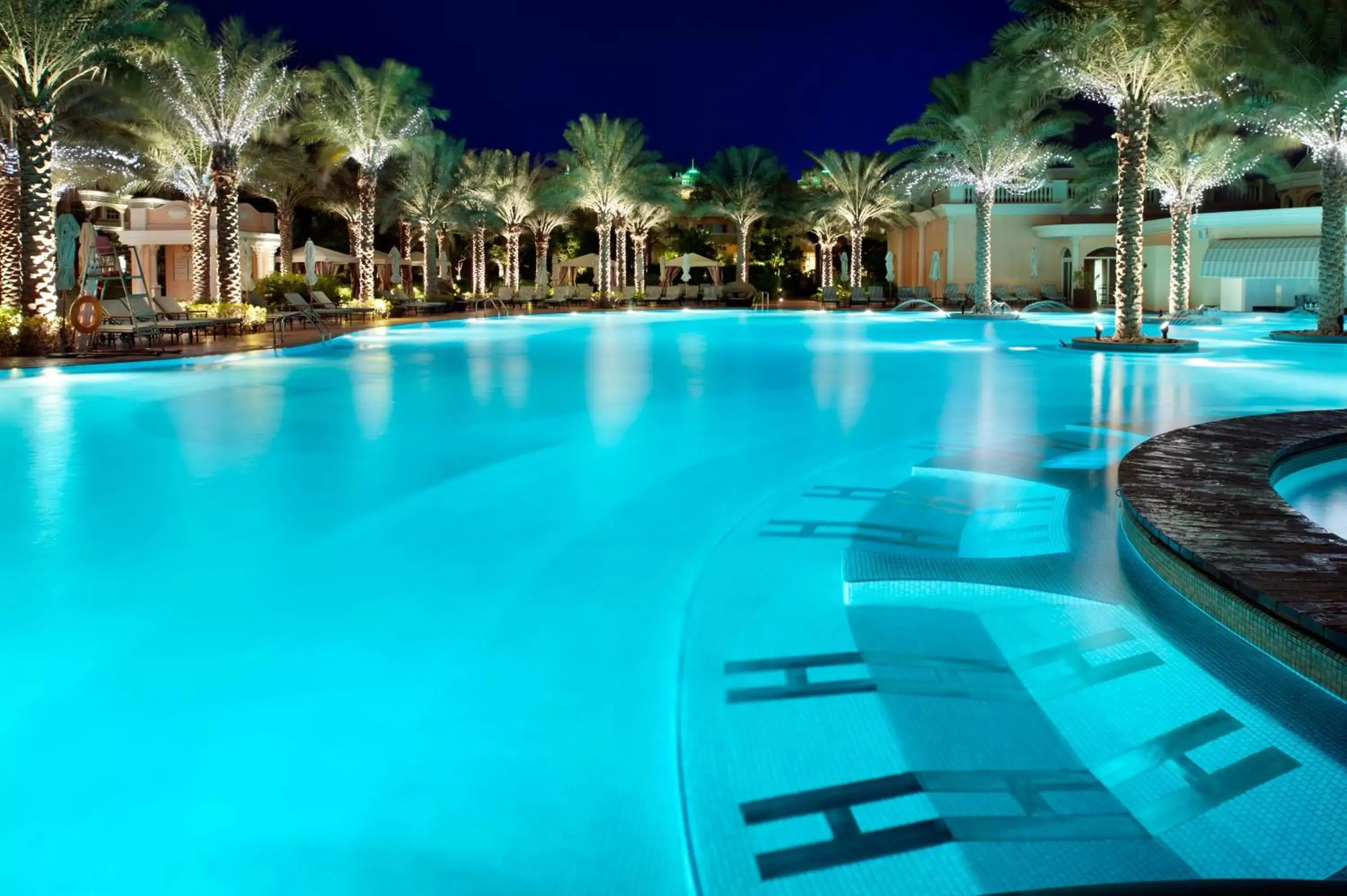 Property building, Swimming Pool in Kempinski Hotel & Residences Palm Jumeirah