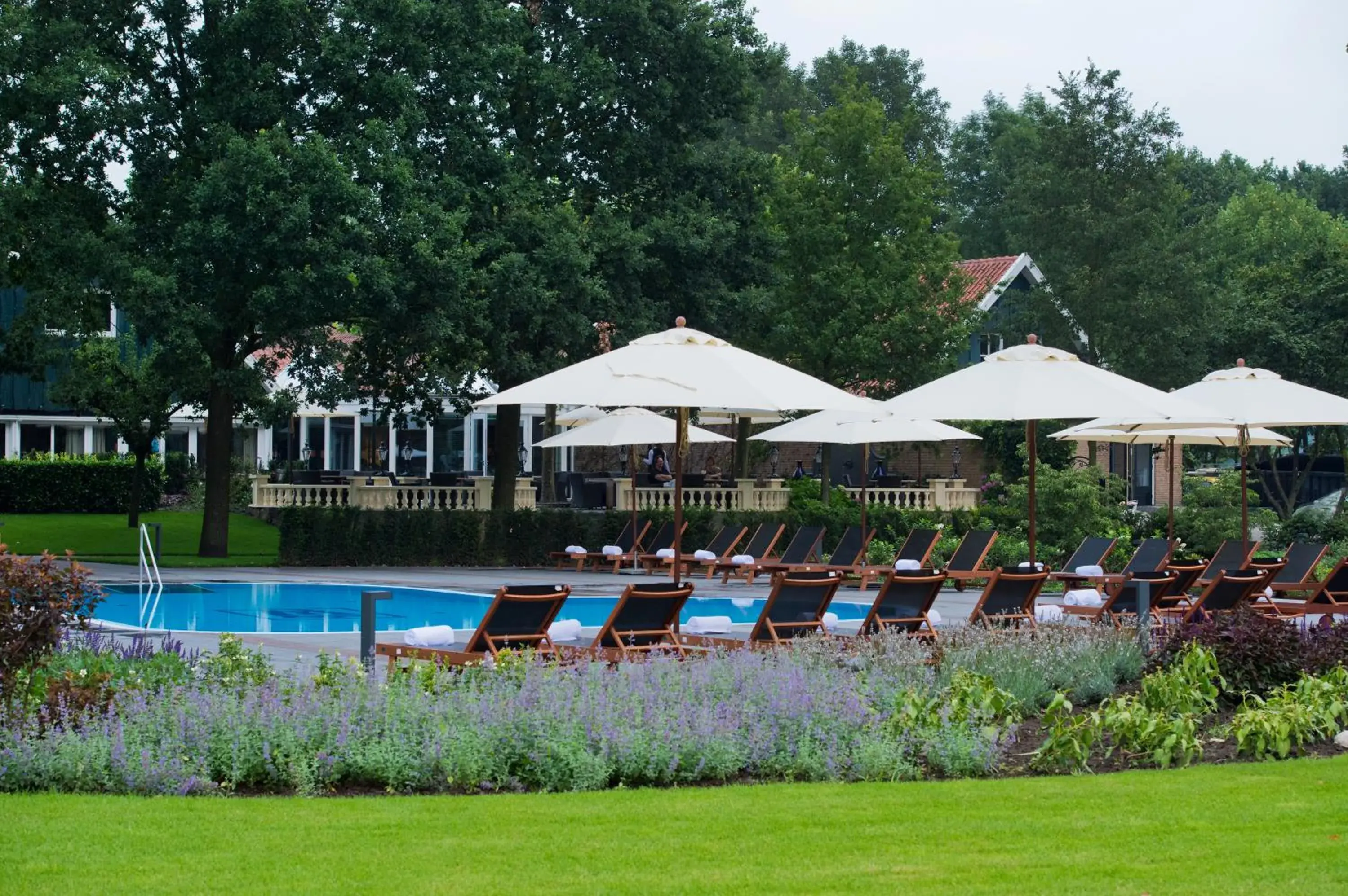 Garden, Swimming Pool in Parkhotel De Wiemsel