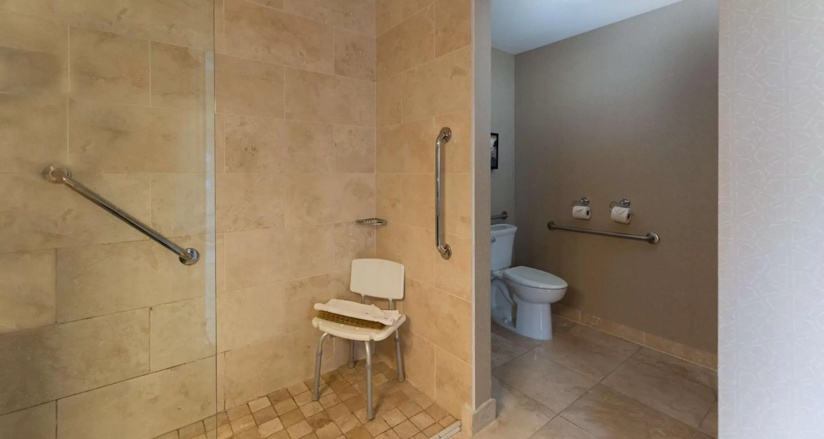 Bathroom in Prestige Oceanfront Resort, WorldHotels Luxury