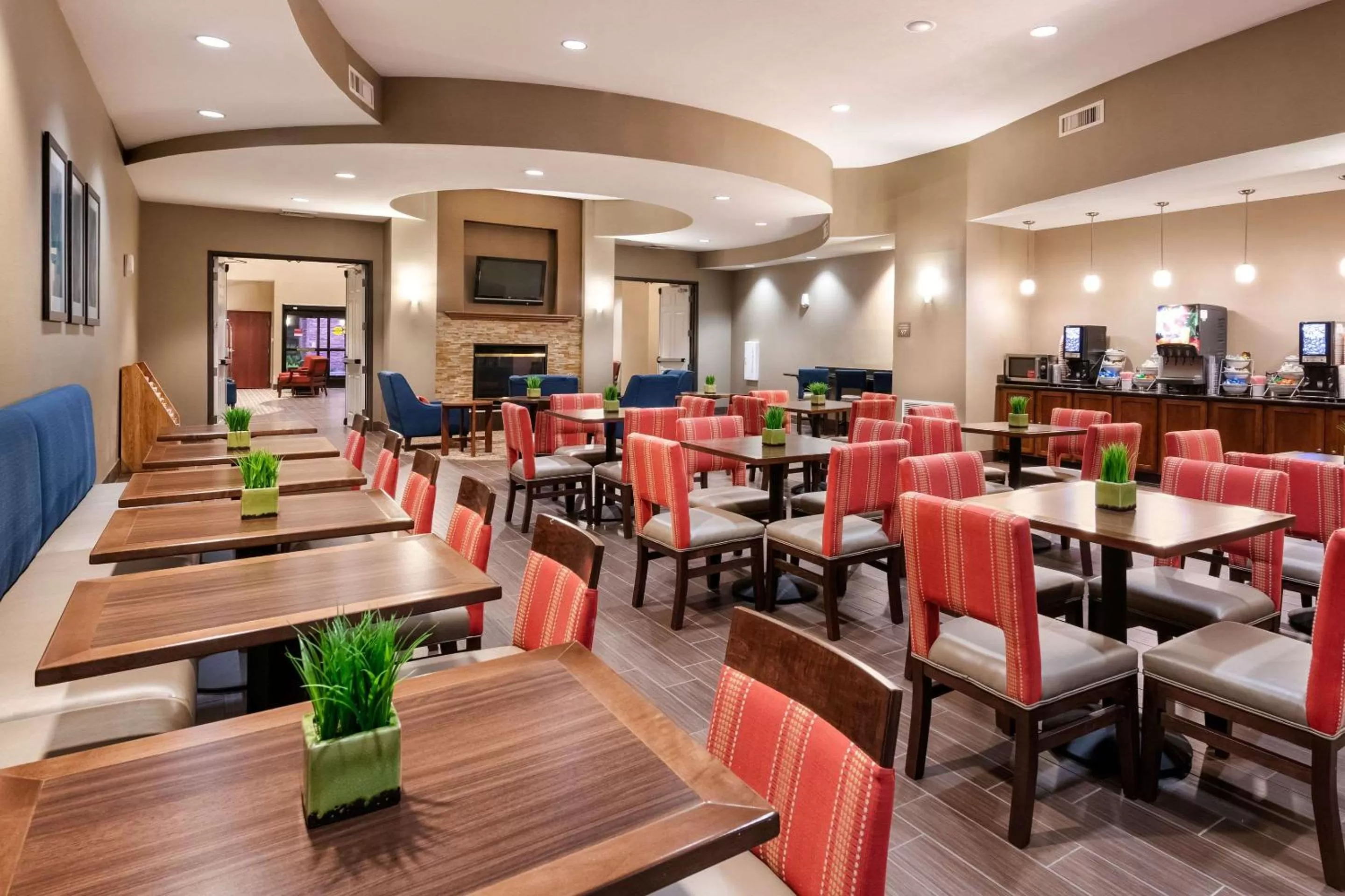 Restaurant/places to eat in Comfort Suites Goodyear-West Phoenix