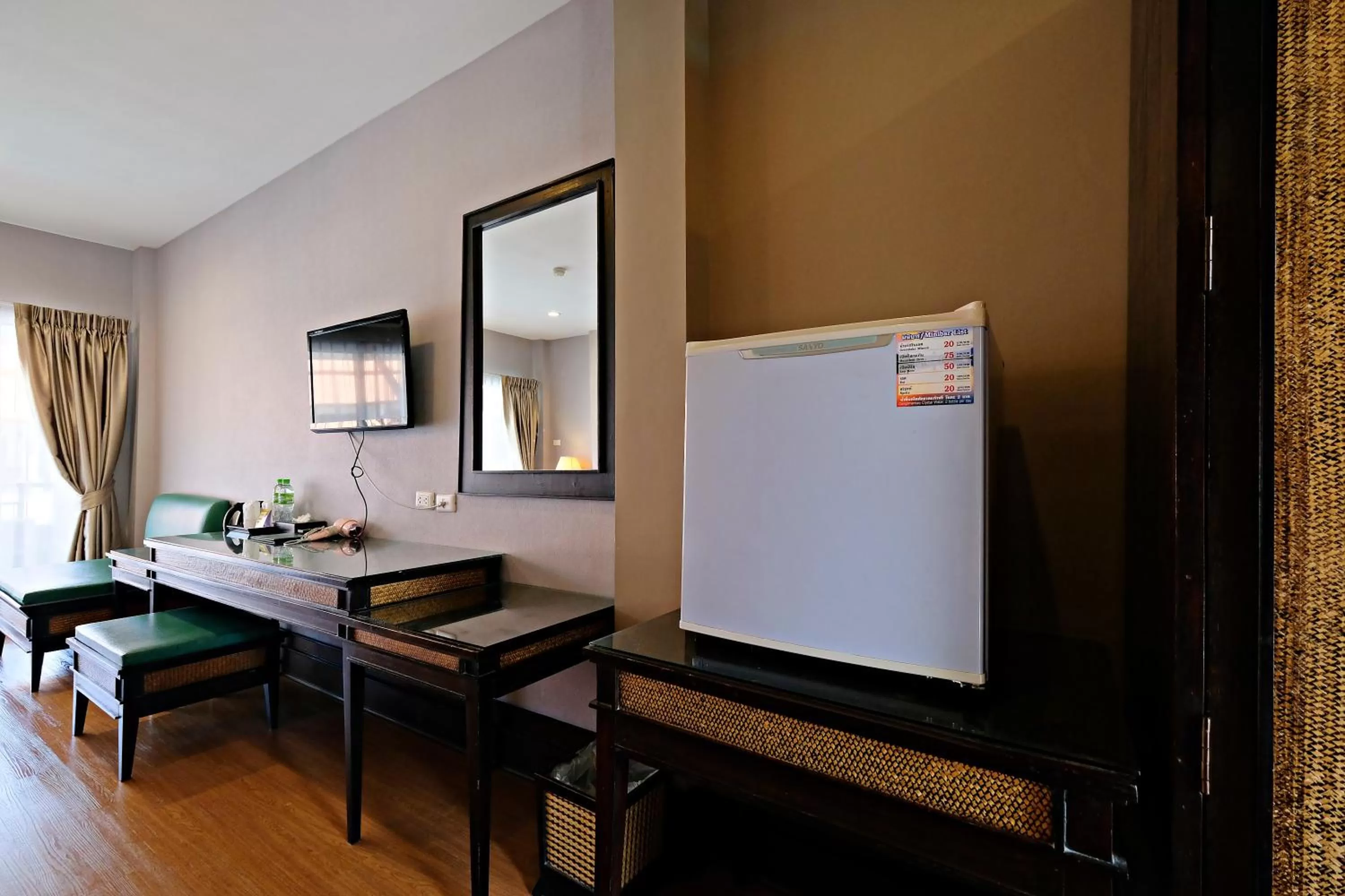 TV and multimedia in Green Lake Resort - SHA Extra Plus Certified