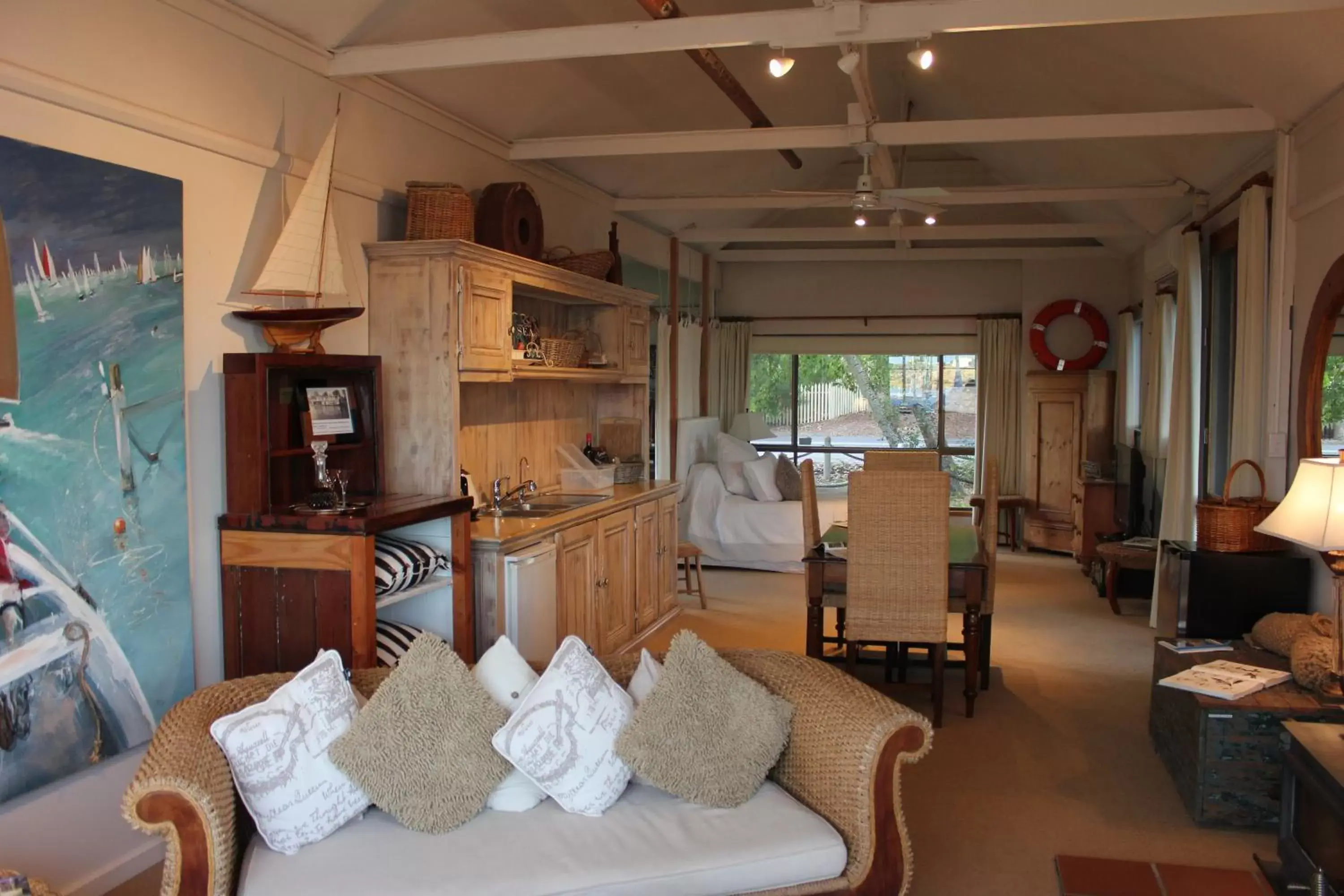 Living room, Seating Area in Boathouse - Birks River Retreat