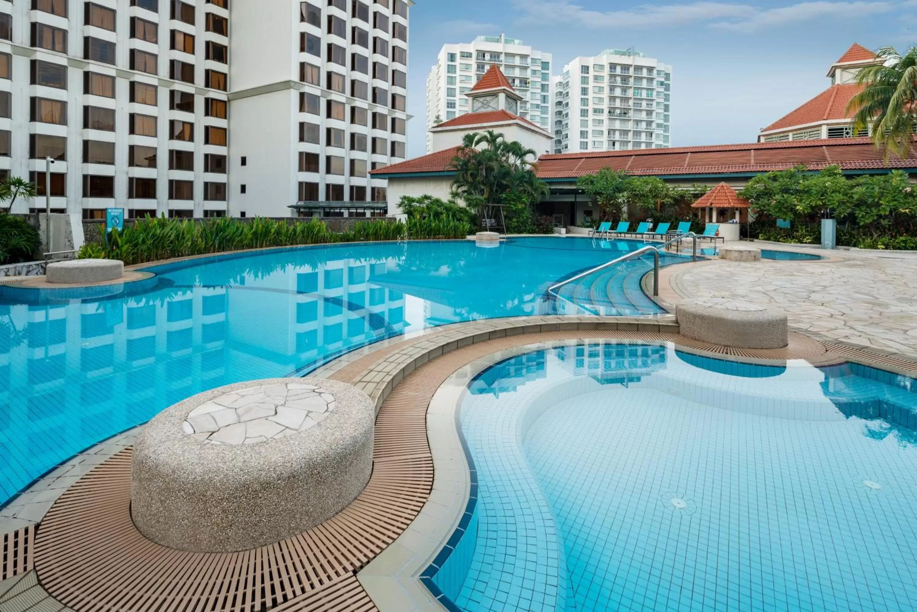 Swimming pool in JEN Singapore Tanglin by Shangri-La