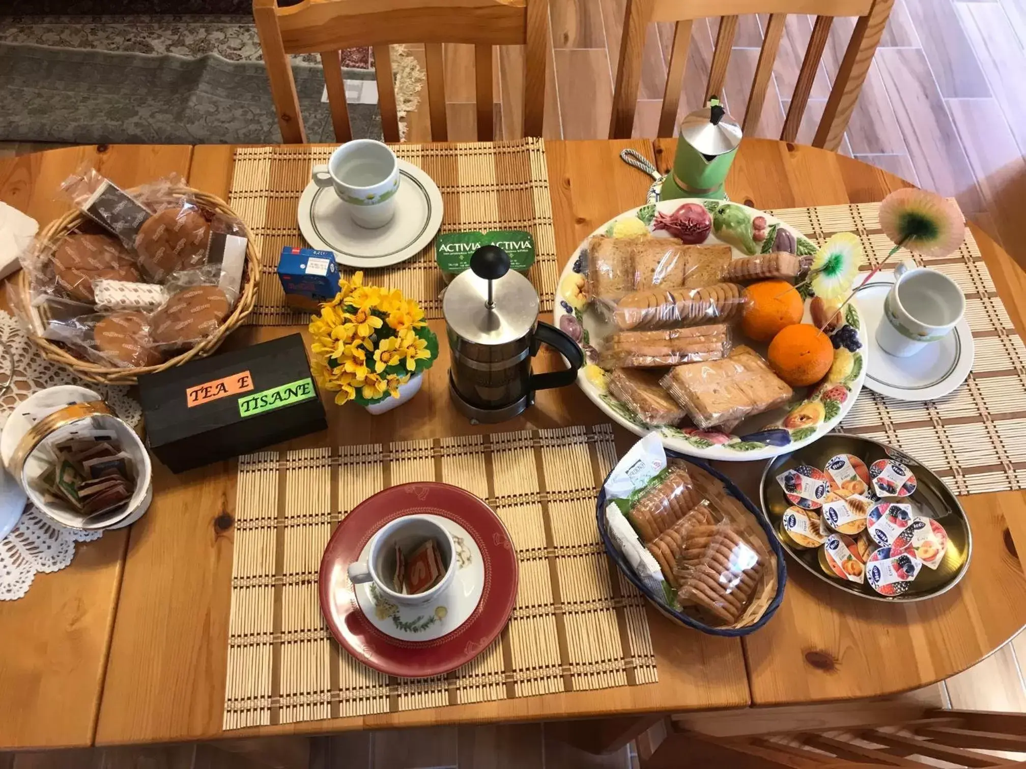 Breakfast in L' Esploratore