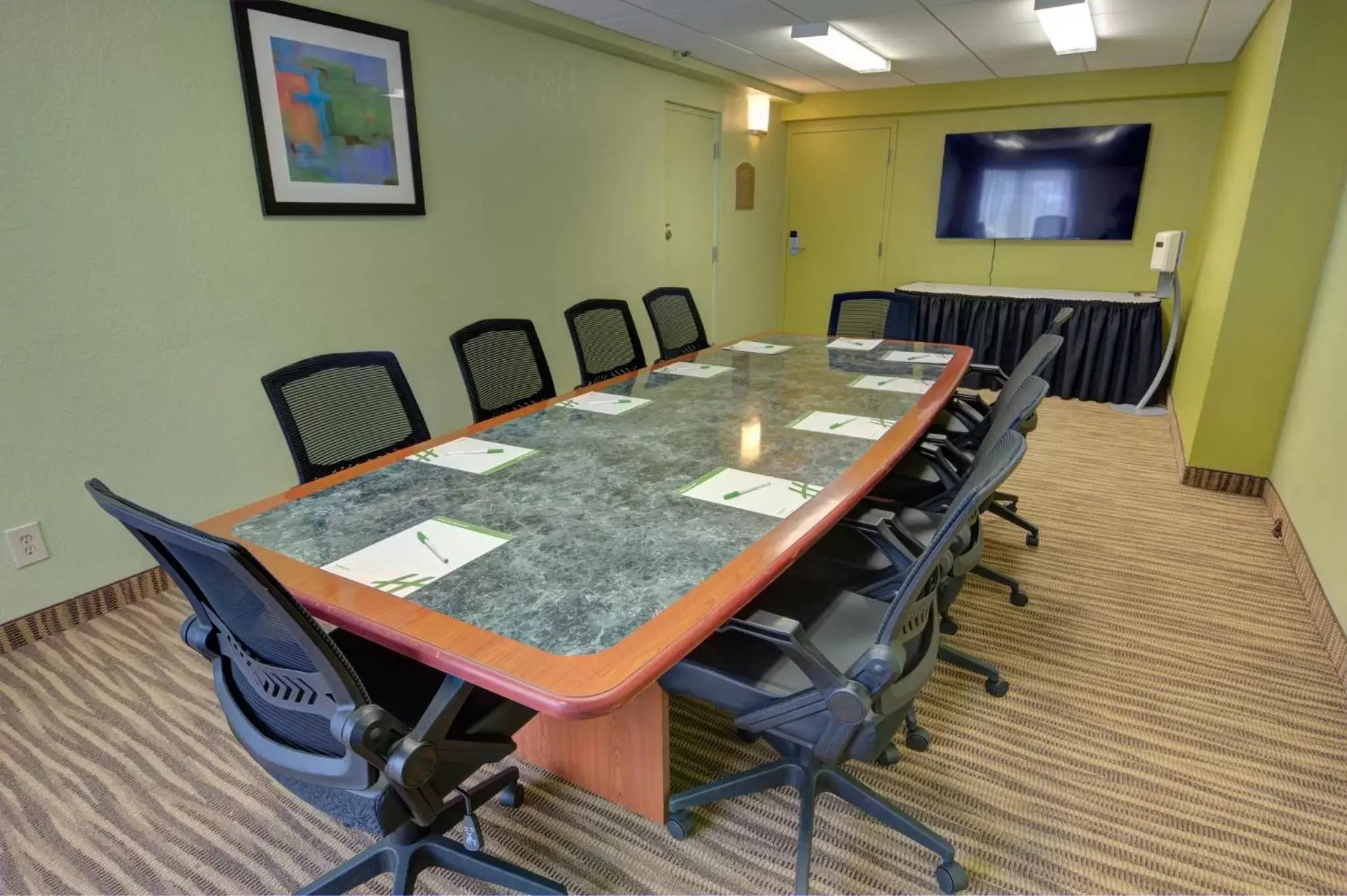 Meeting/conference room in Holiday Inn St. Petersburg N - Clearwater, an IHG Hotel