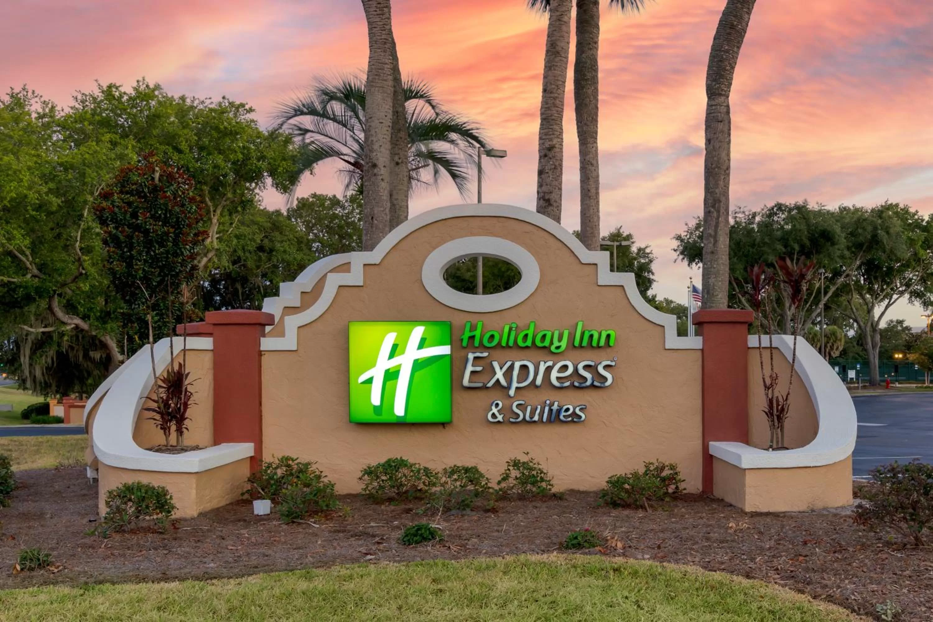 Property logo or sign in Holiday Inn Express Hotel & Suites - The Villages by IHG