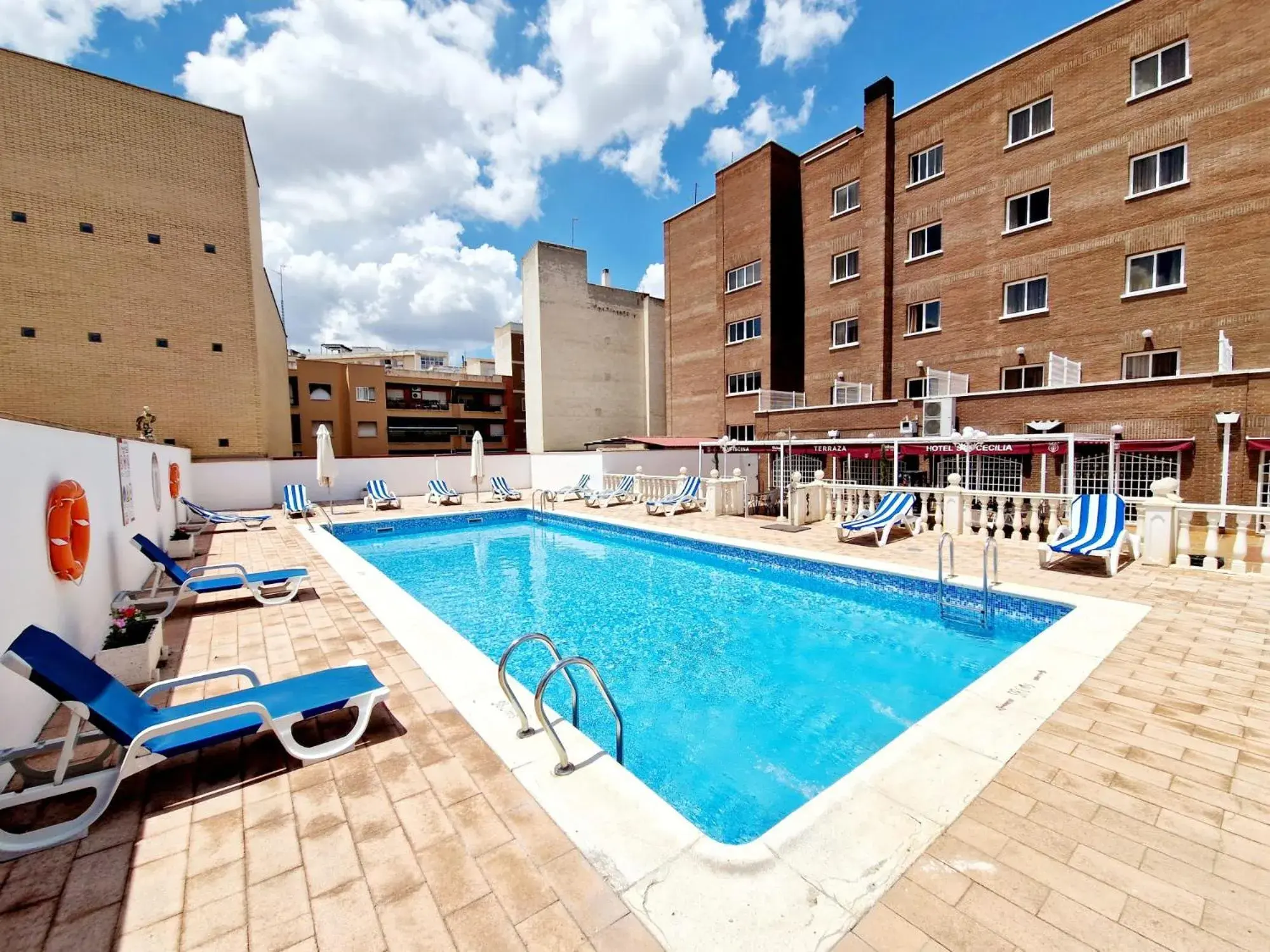 Swimming Pool in Hotel Santa Cecilia