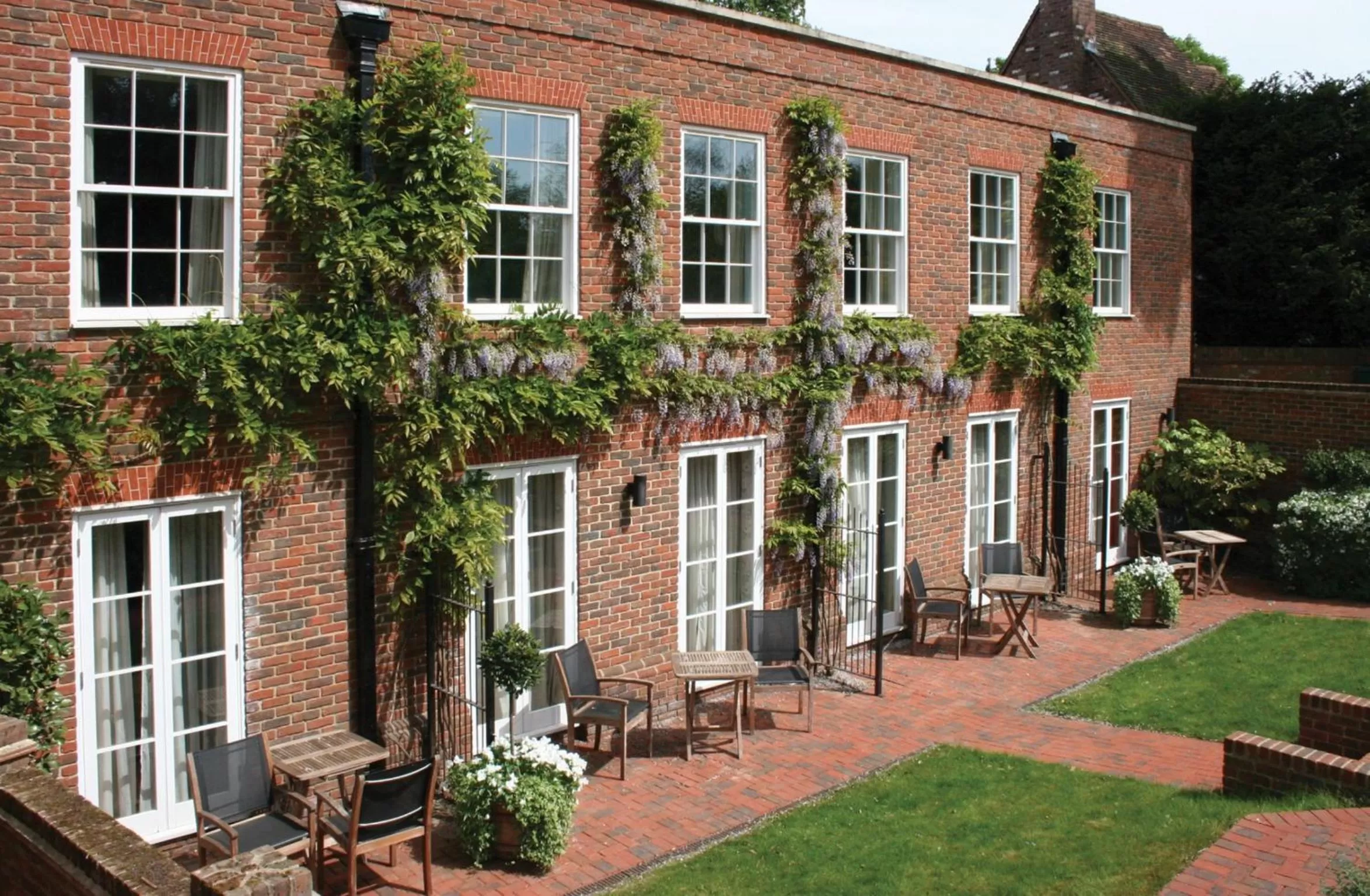 Facade/entrance in St Michael's Manor Hotel - St Albans
