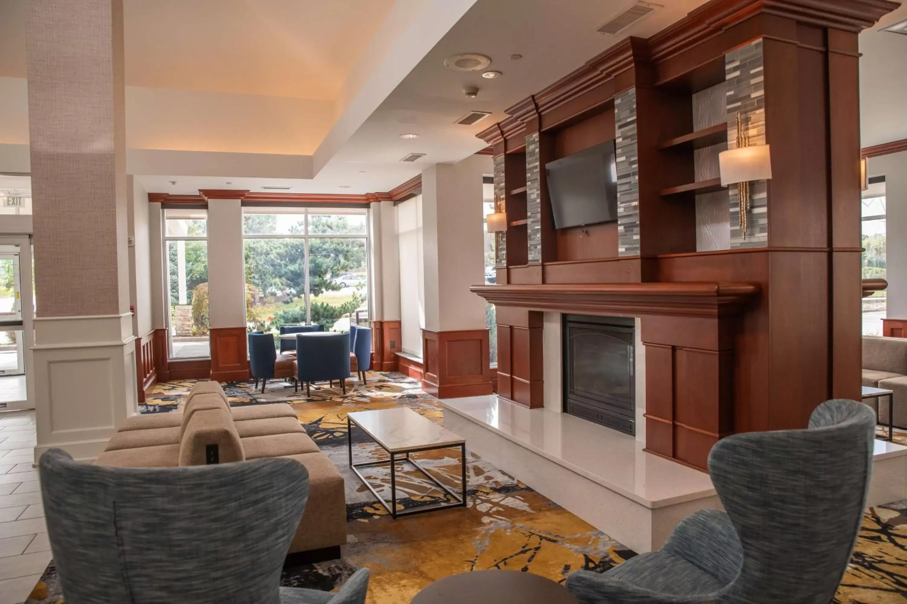 Lobby or reception, Seating Area in Hilton Garden Inn Erie