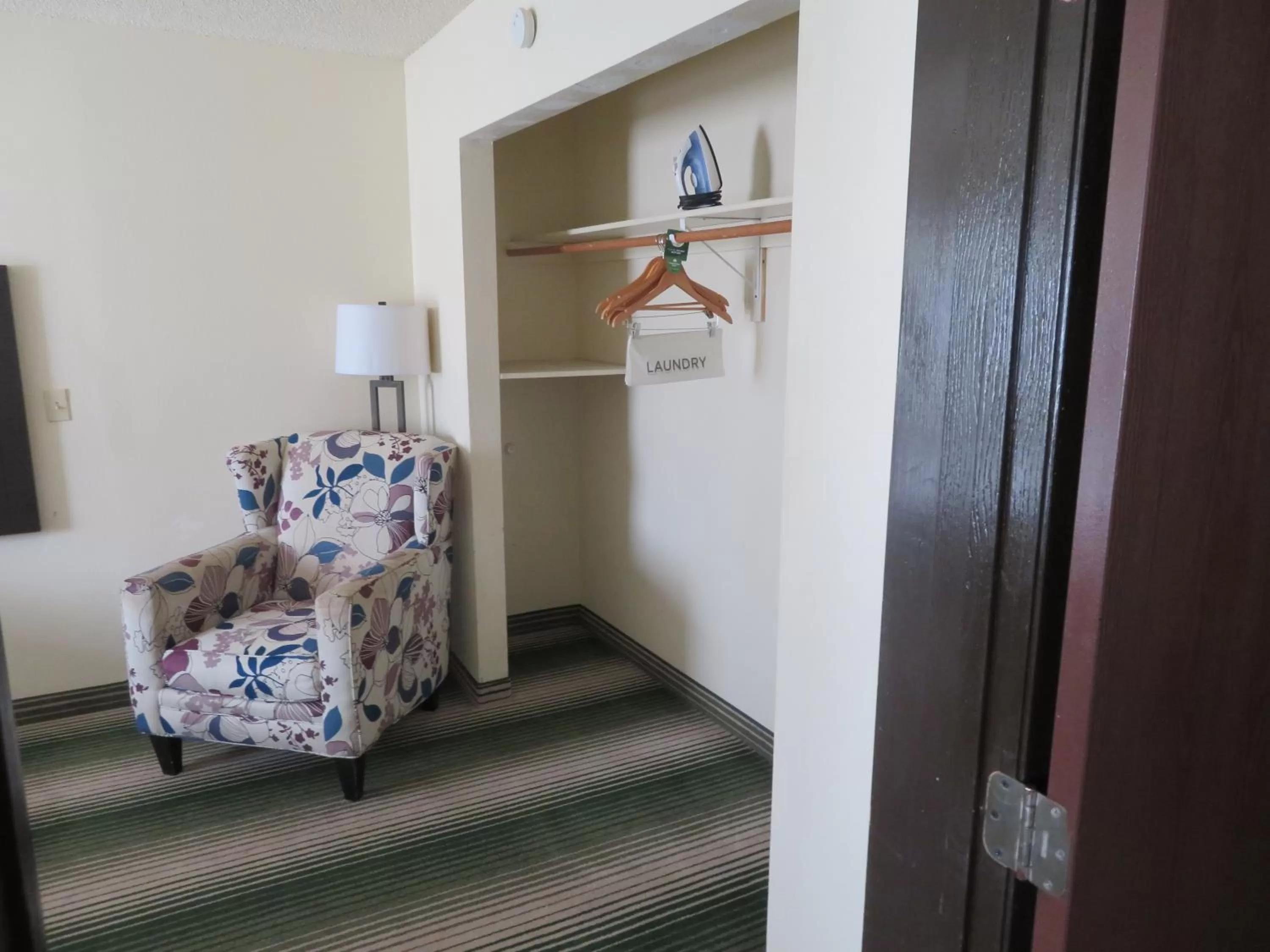 Living room, Seating Area in GreenTree Inn Montrose