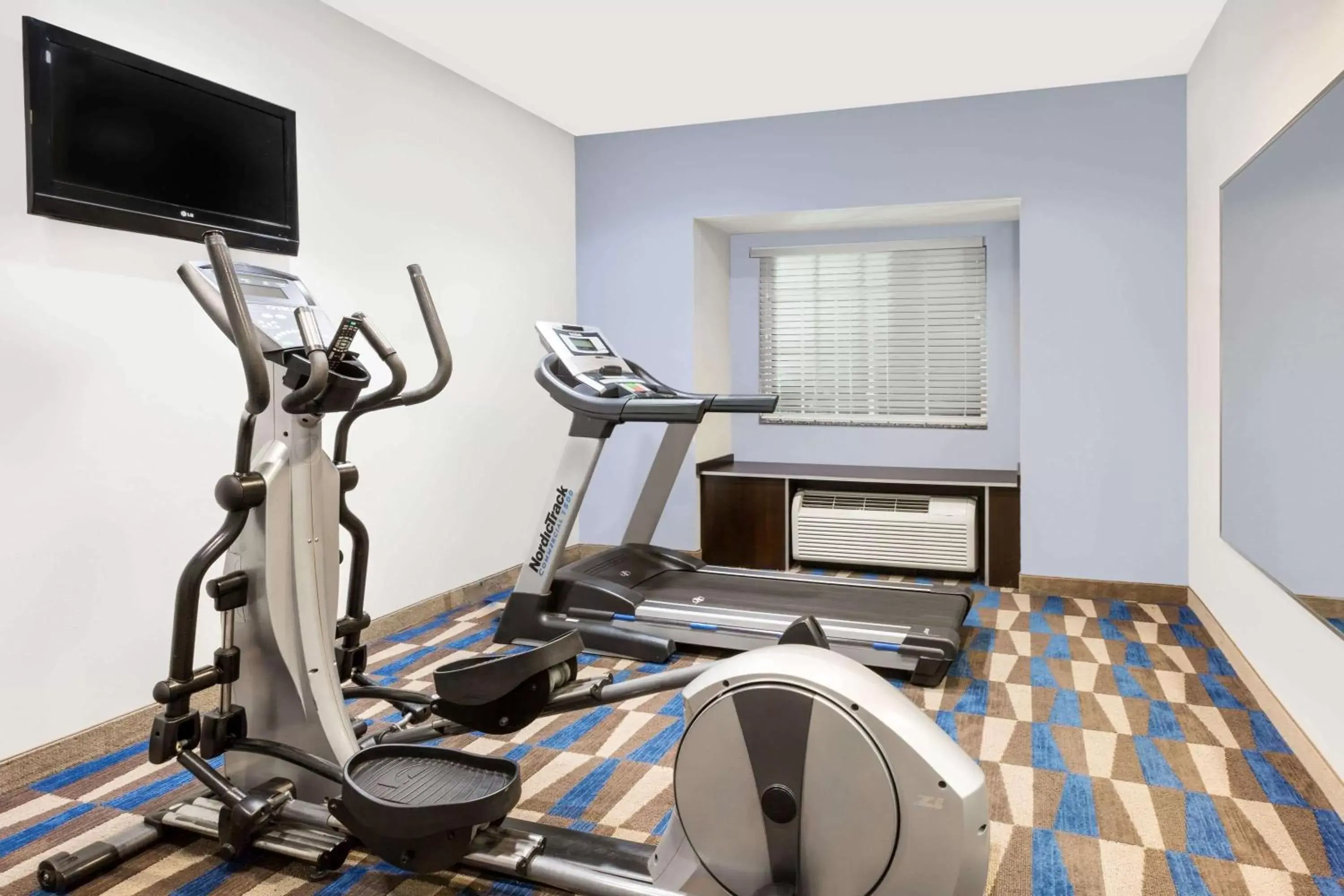 Fitness centre/facilities, Fitness Center/Facilities in Microtel Inn & Suites by Wyndham Tuscaloosa