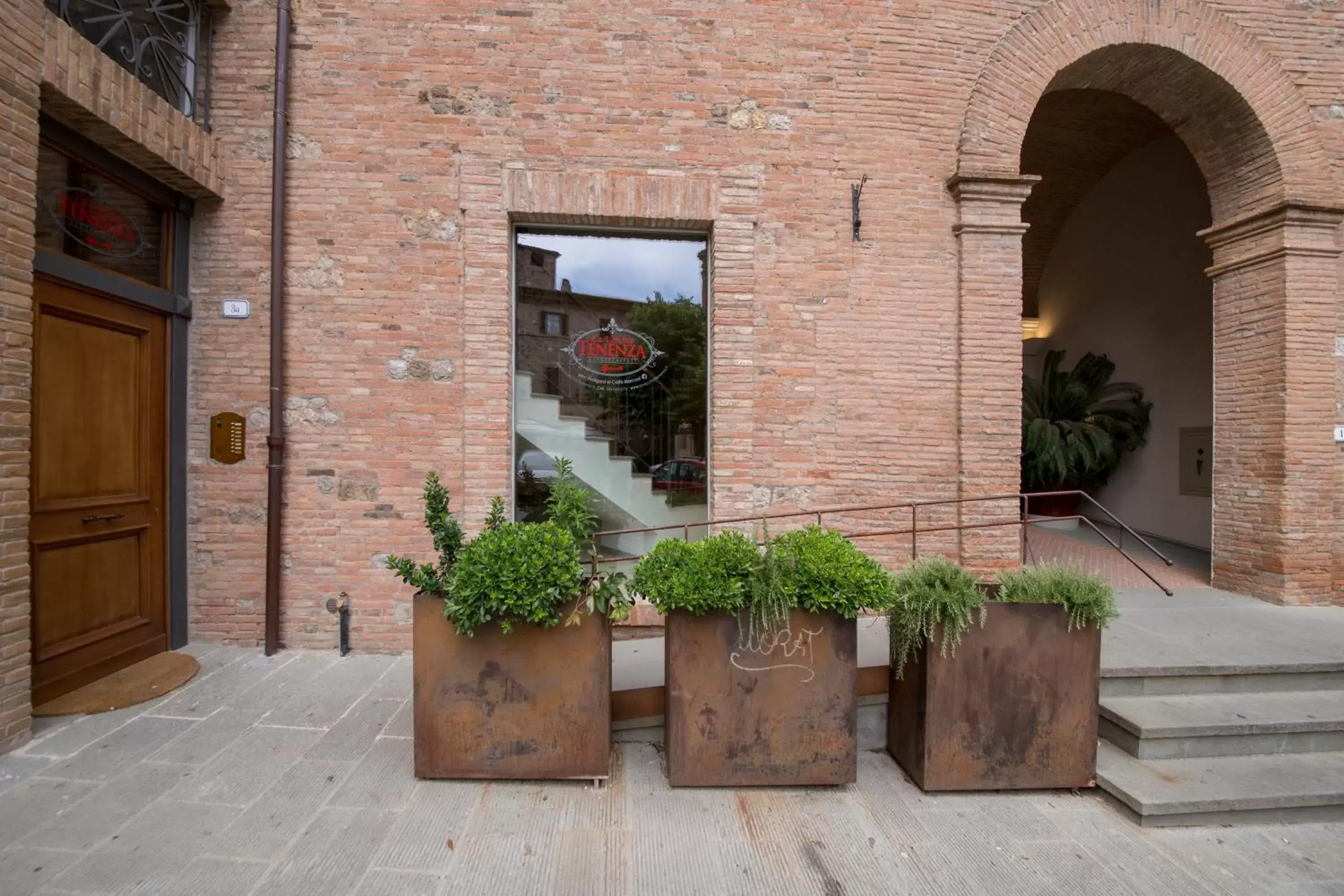 Facade/entrance, Patio/Outdoor Area in La Vecchia Tenenza B&B