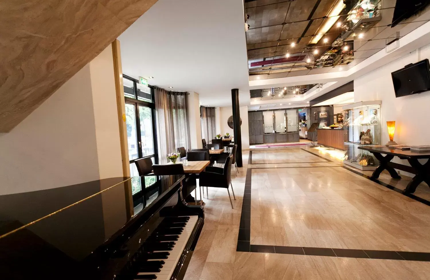 Lounge or bar, Lobby/Reception in Fletcher Hotel-Restaurant de Korenbeurs