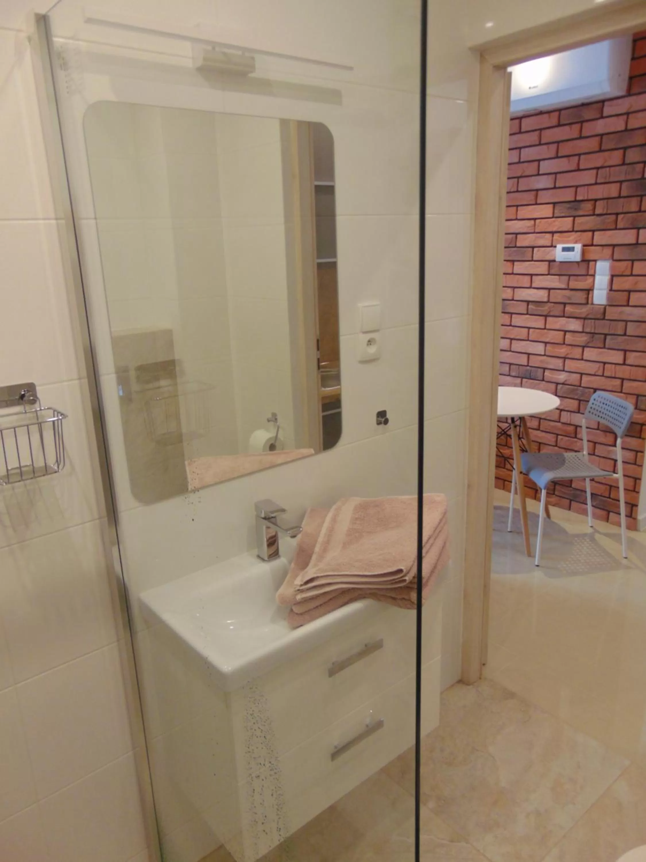 Shower in Apartamenty Monik Świętochłowice