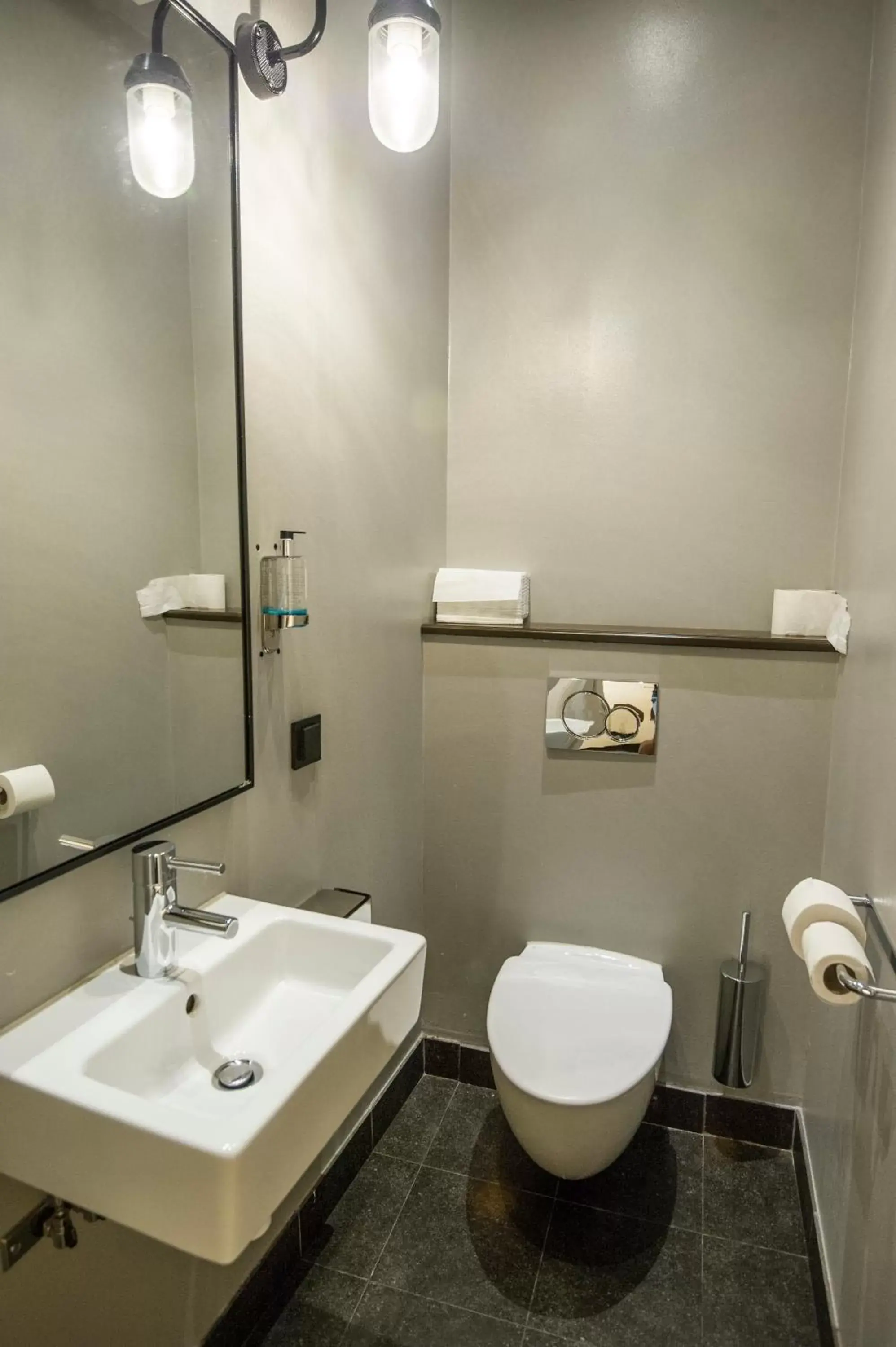 Bathroom in Bo Hotel Bathroom in Bo Hotel