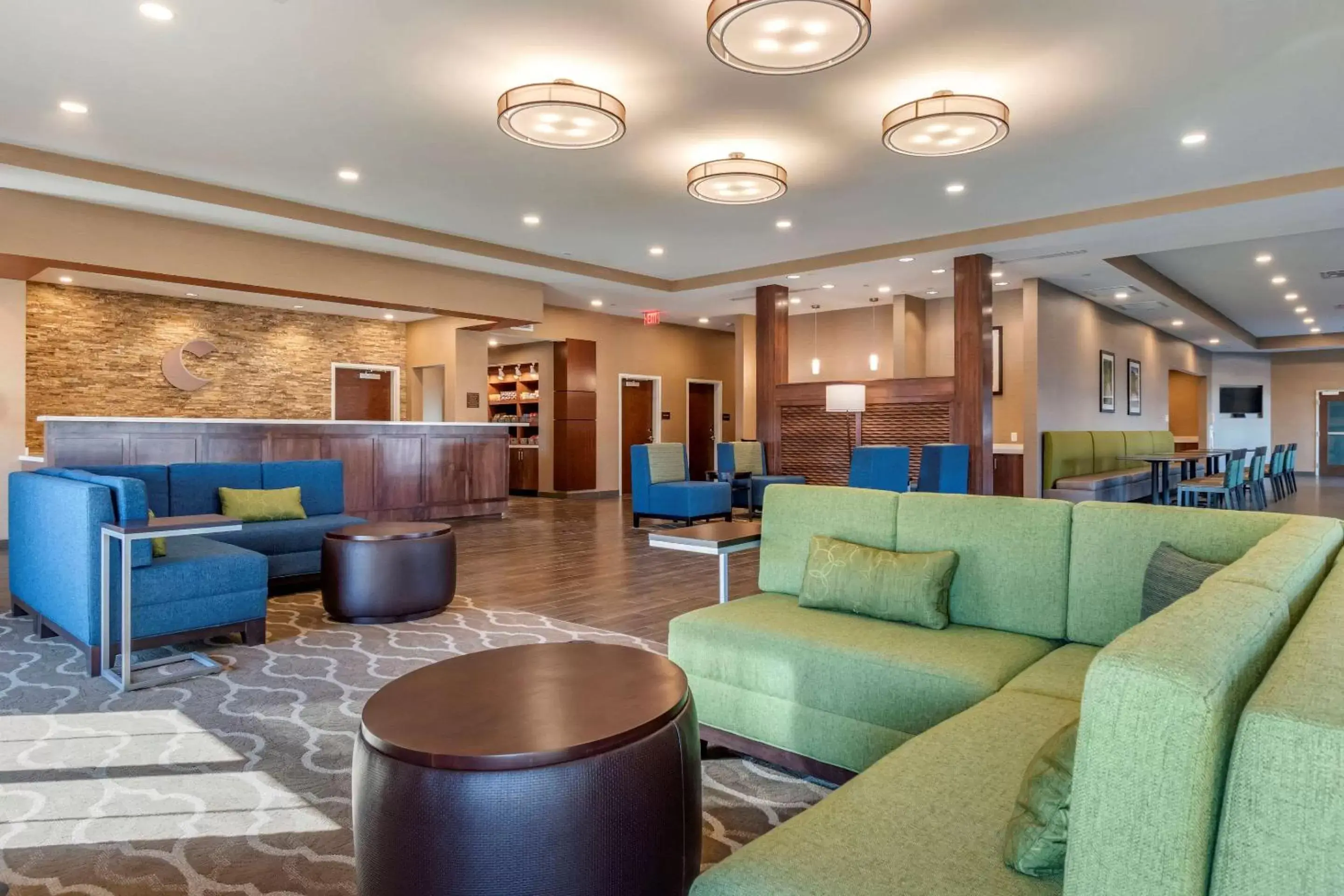 Lobby or reception, Lounge/Bar in Comfort Suites Camp Hill-Harrisburg West