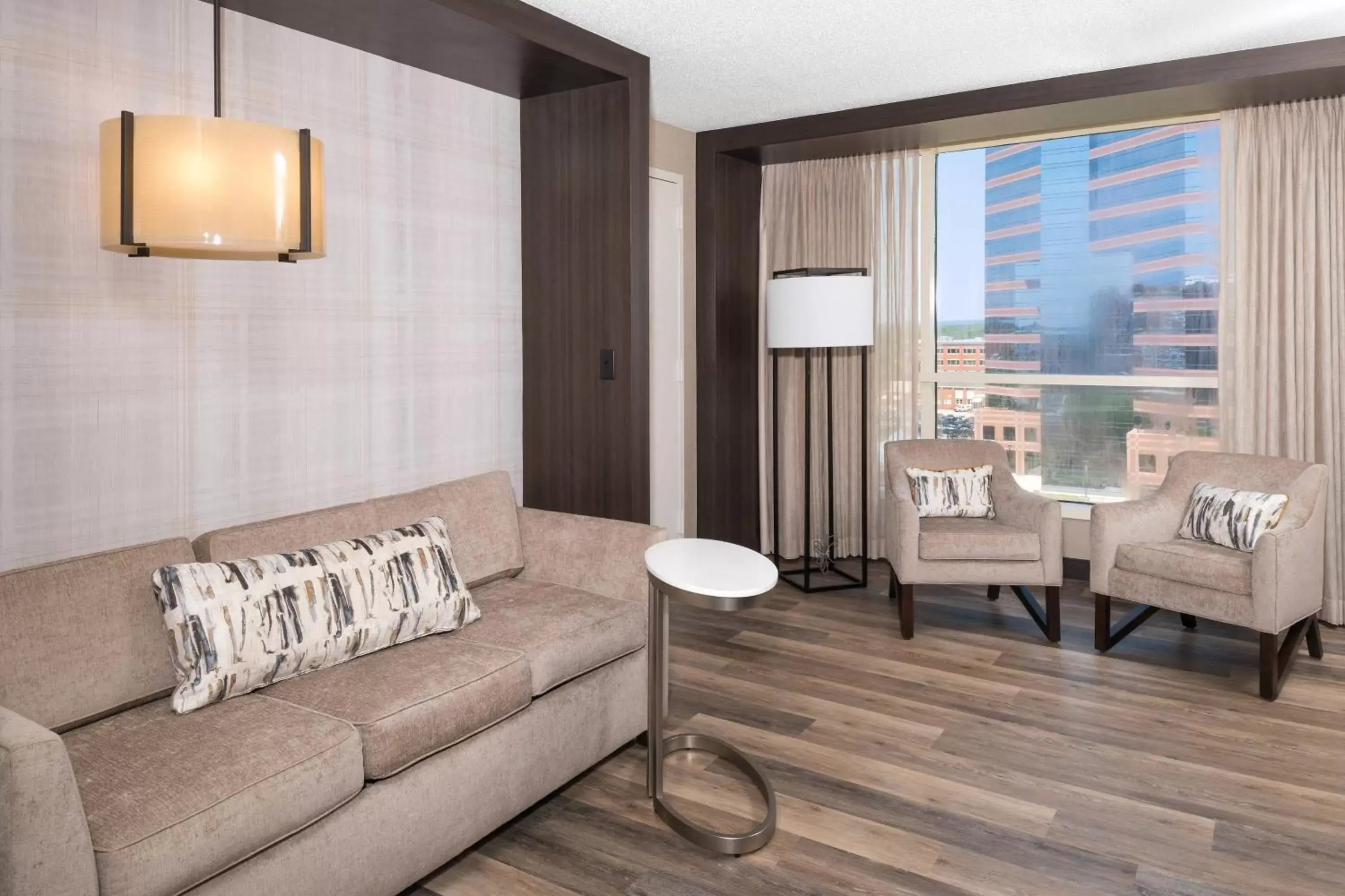 Bedroom, Seating Area in Durham Marriott City Center