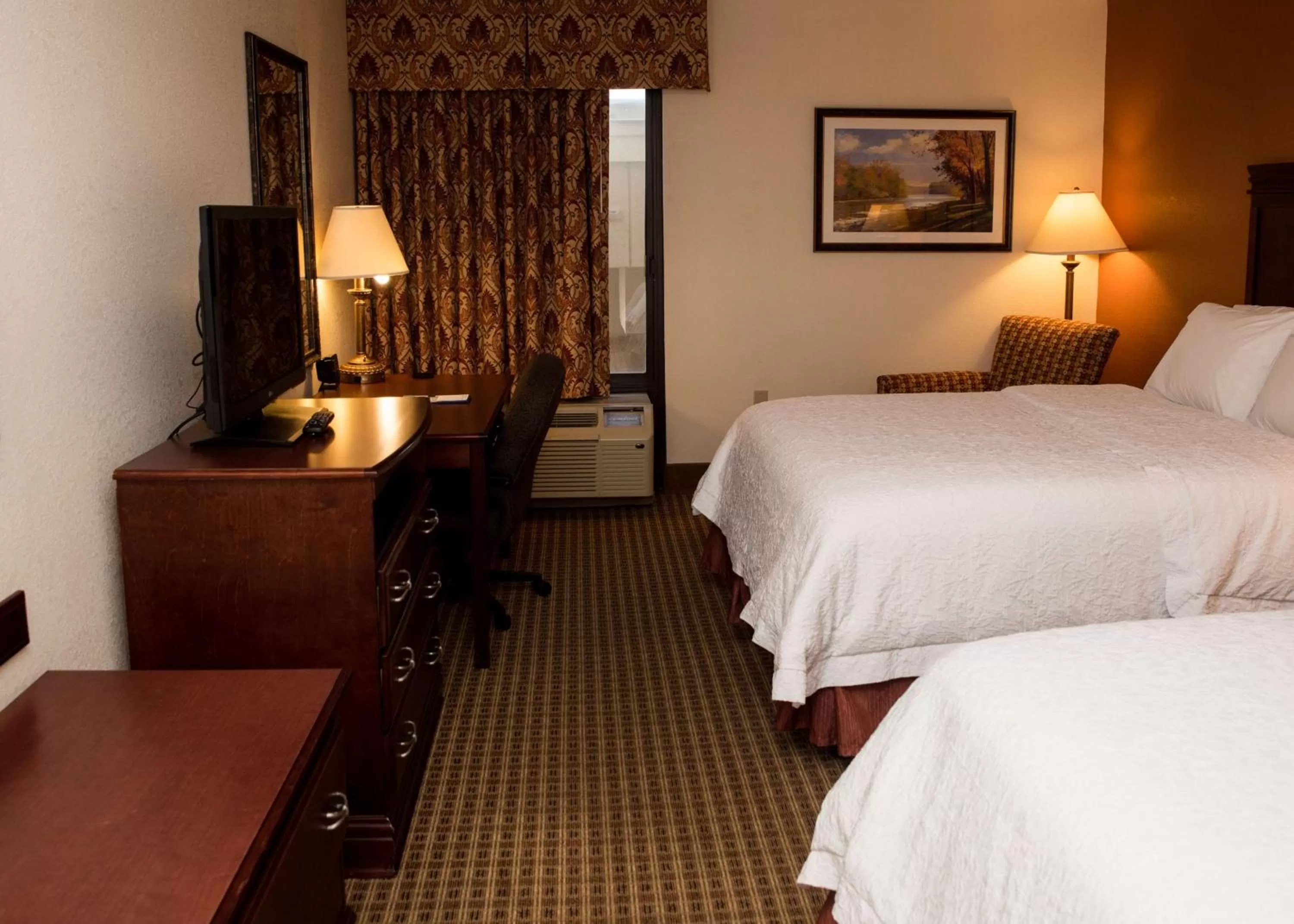 Queen Room with Two Queen Beds - Hearing Accessible in Hampton Inn - North Platte